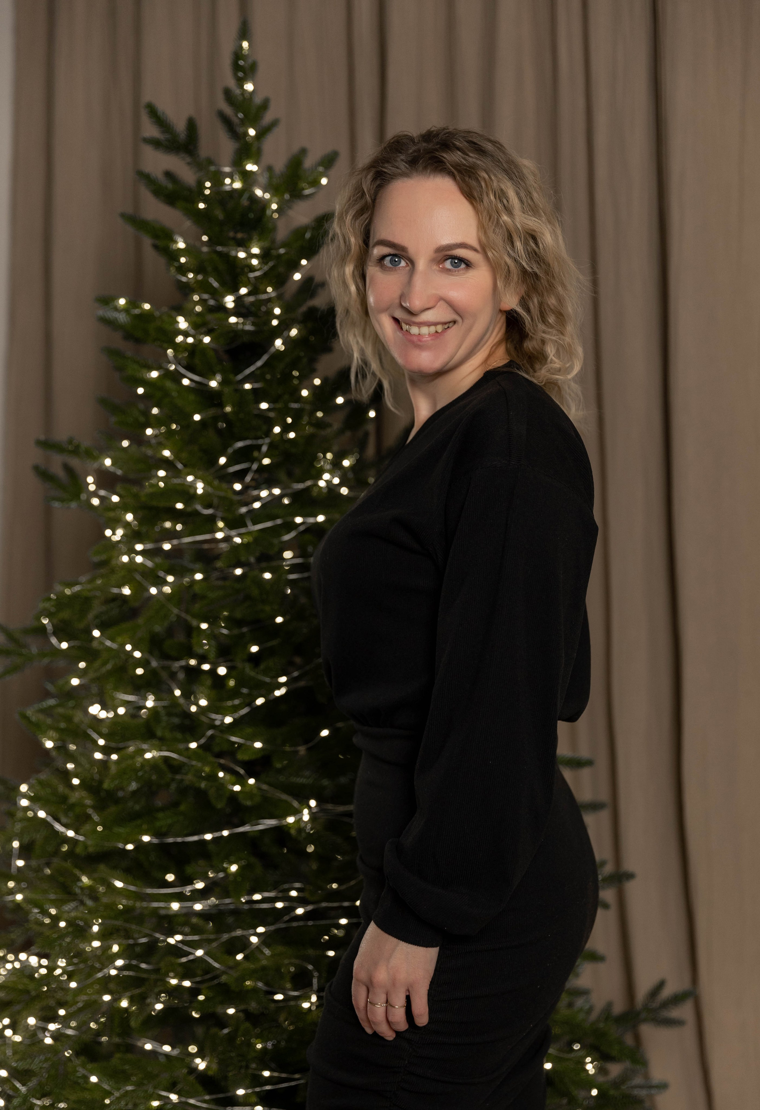 В обнимку. Свадебный и семейный фотограф в Карелии