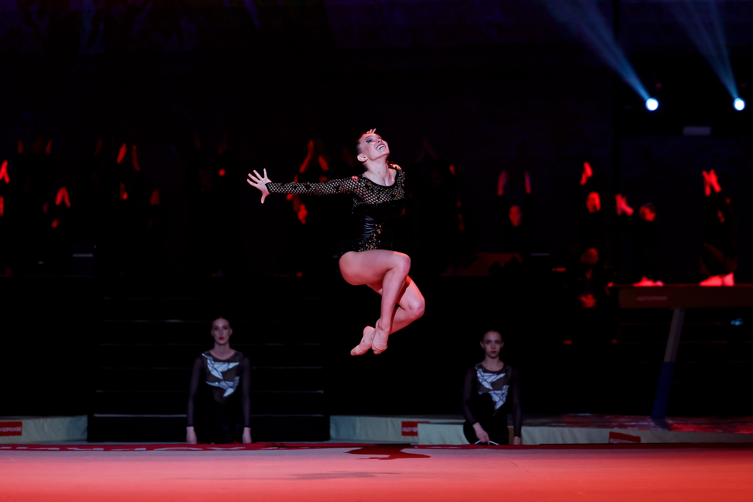 «Дуэль» Шоу Светланы Хоркиной 07.04.2024. Спортивный и репортажный фотограф Антон Тереханов