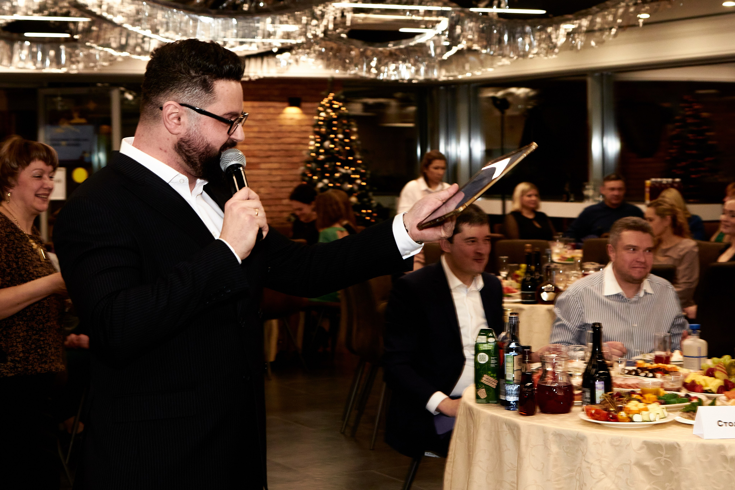 Новогодние корпоративы. Предметный и репортажный фотограф Алексей Кротов