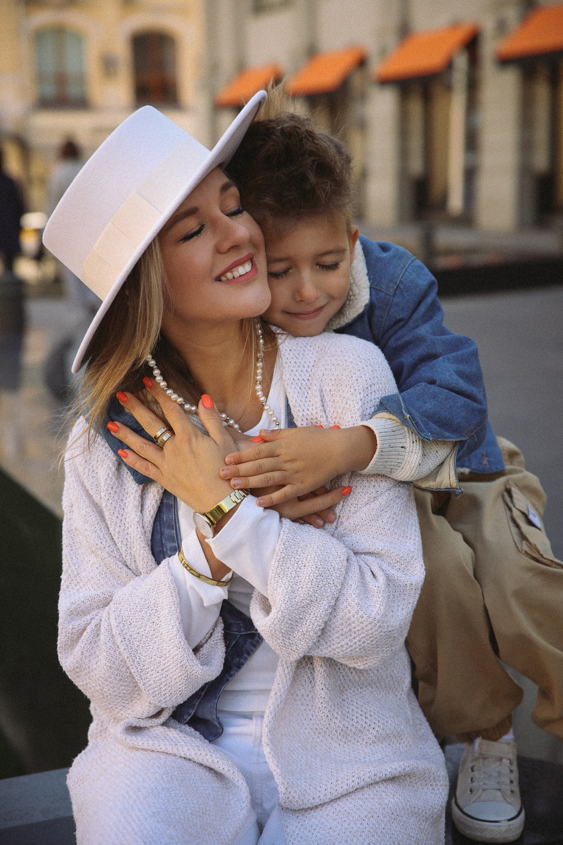 Семейная фотосессия прогулочная фотосессия в Москве. Фотограф Владимир Москва