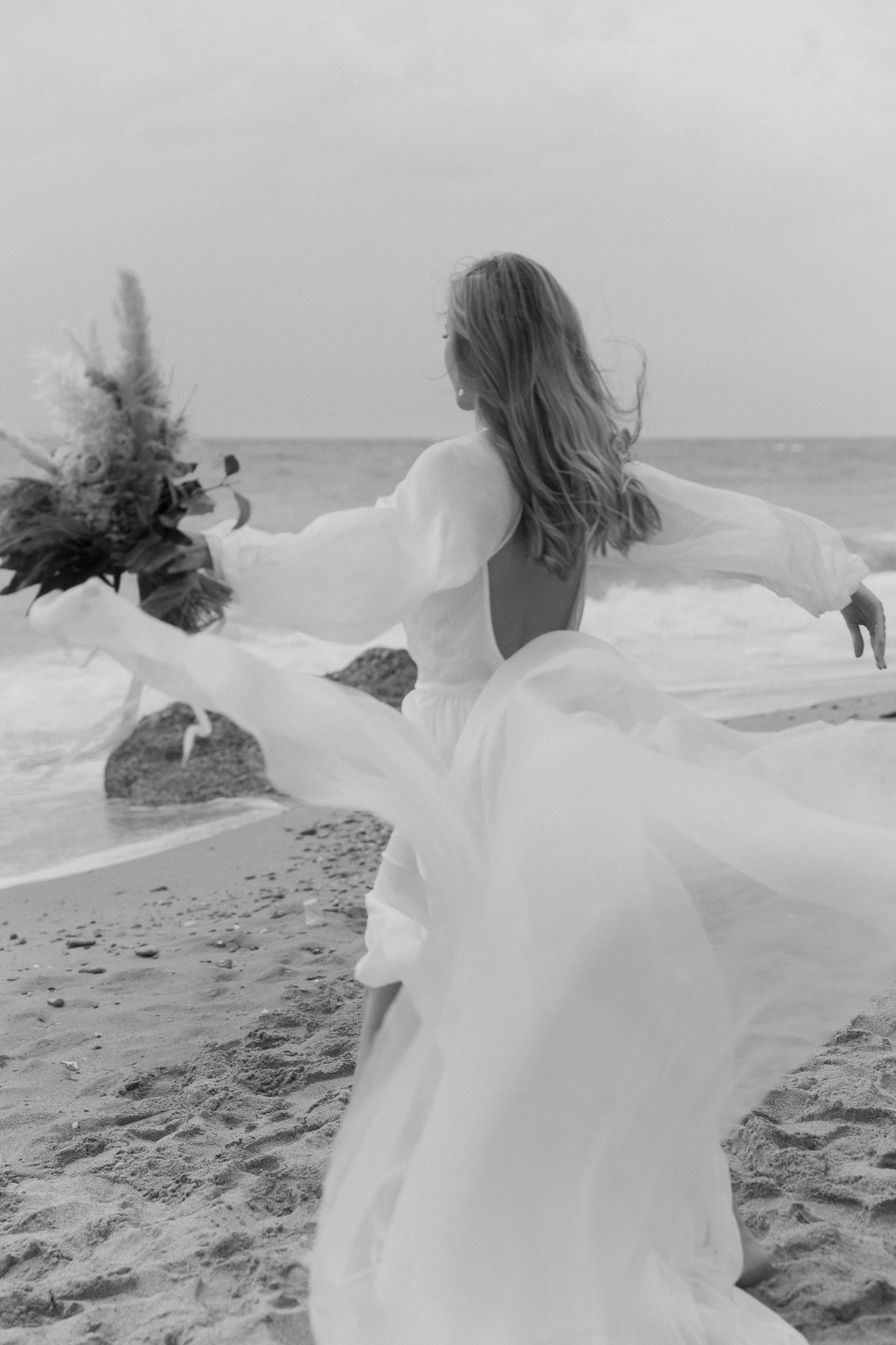 На берегу моря…. СВАДЕБНЫЙ ФОТОГРАФ В КРЫМУ И СЕВАСТОПОЛЕ