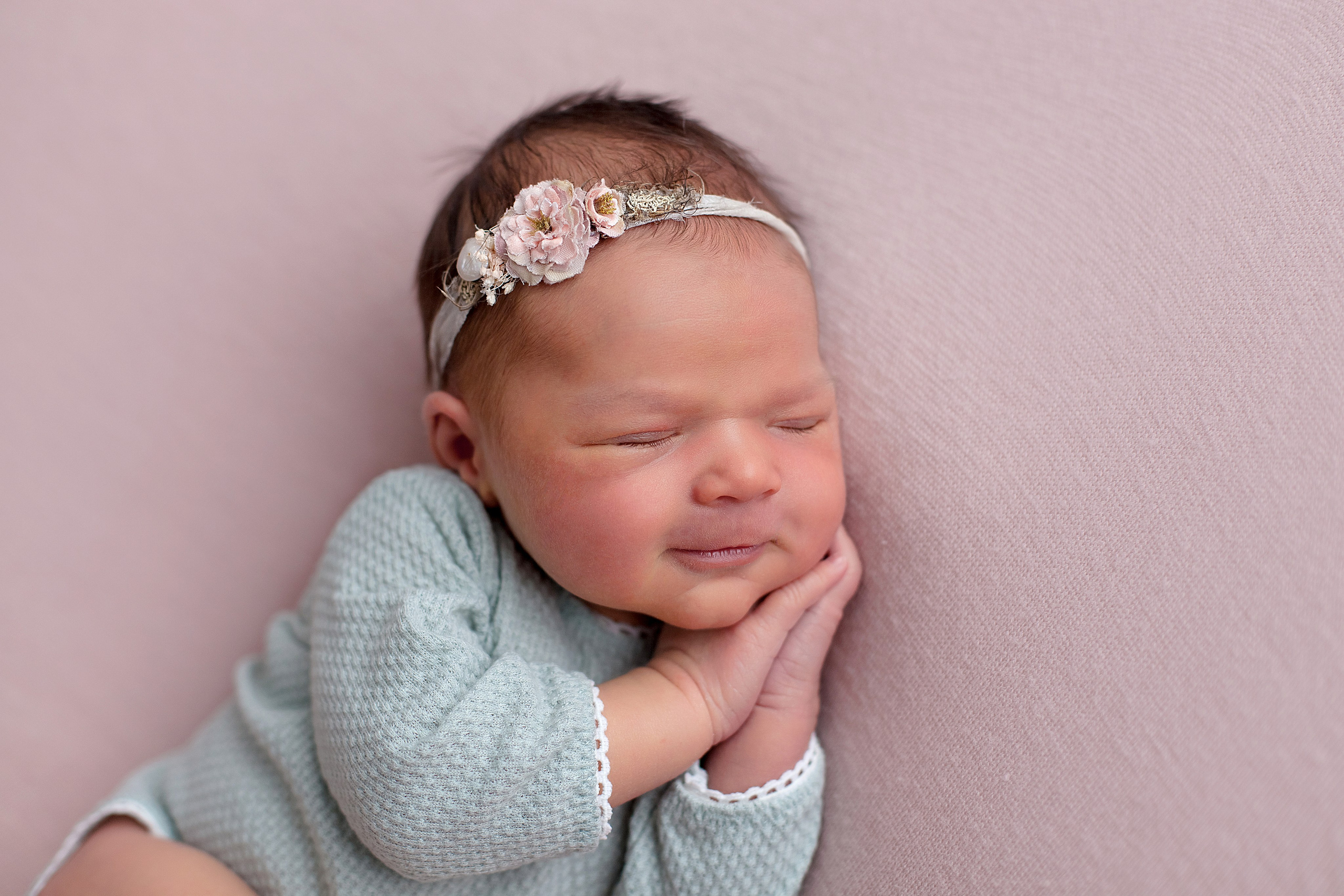 Новорожденные до 28 дней. Фотограф новорожденных в Тюмени