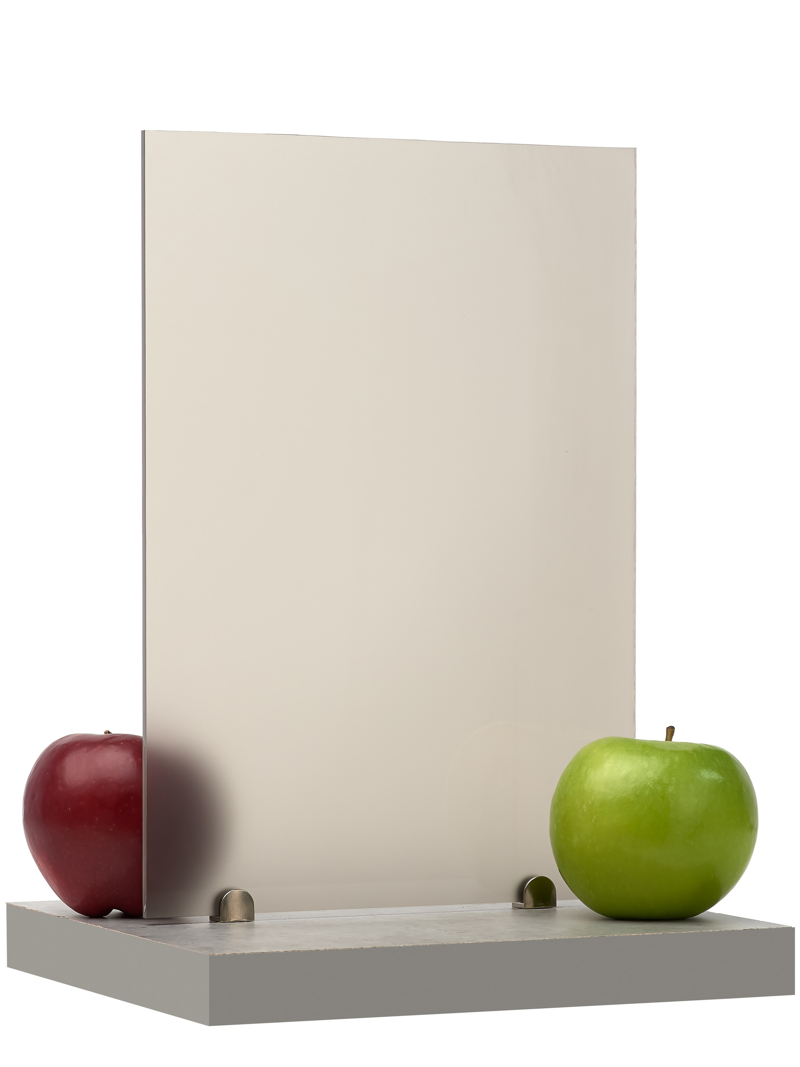 Профили: стёкла и фасады. Предметный фотограф, инфографика и видео в Санкт-Петербурге