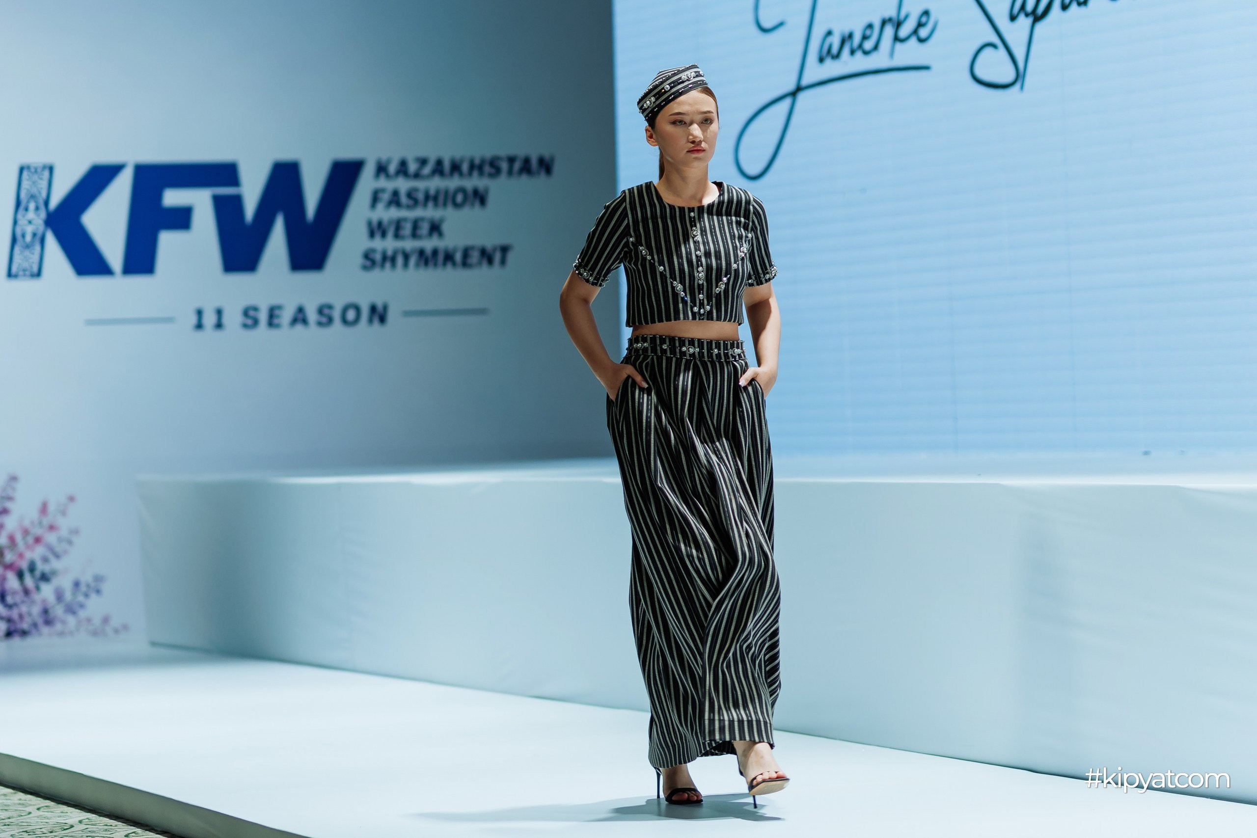 KAZAKHSTAN FASHION WEEK SHYMKENT 11 SEASON. Кипятком Шымкент