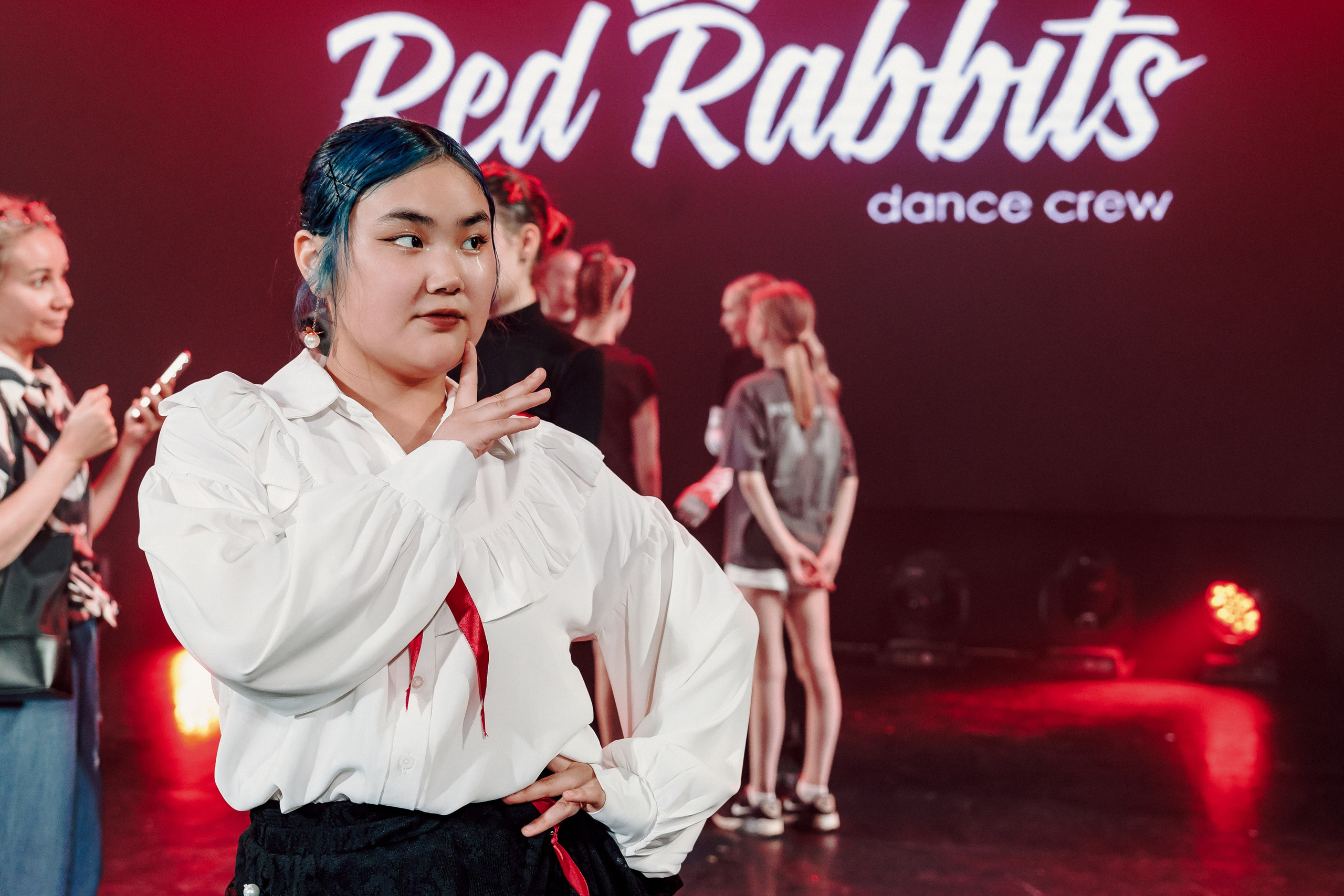 Отчётный концерт танцевальной школы «Red Rabbits» 2025. Лёшка Варзегов — фотограф