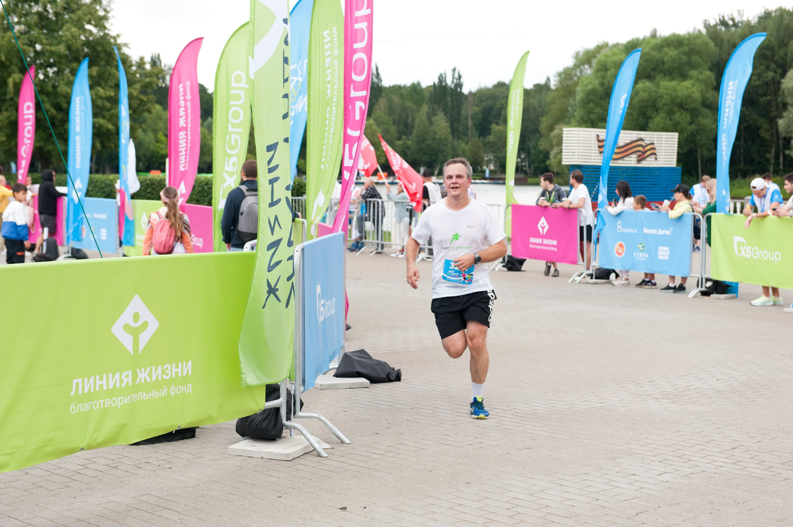 Корпоративное. Забег X5 Retail Group. Репортажный фотограф и видеограф Слава Думчев. Тимбилдинги, отчетники, корпоративы