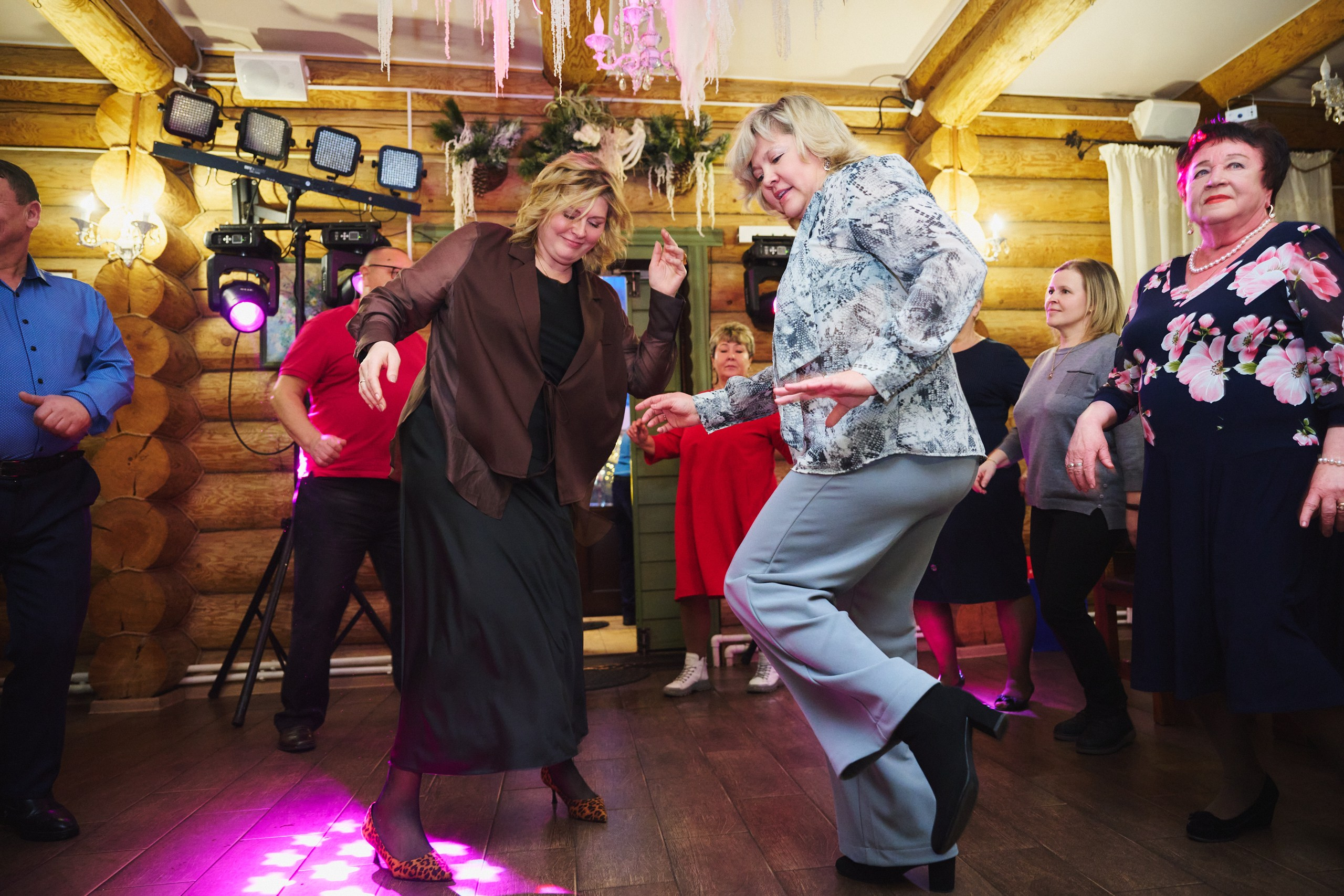 Фотограф и Видеограф на праздники и мероприятия в Иваново — Александр Кондаков. Фотограф для маркетплейсов в Иваново | Съемки одежды и белья