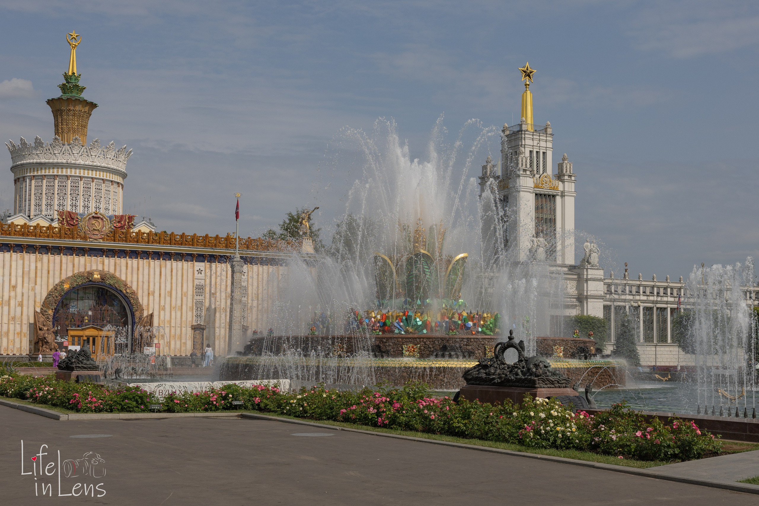 ВДНХ. День России. Фотограф, получающий удовольствие от своей работы