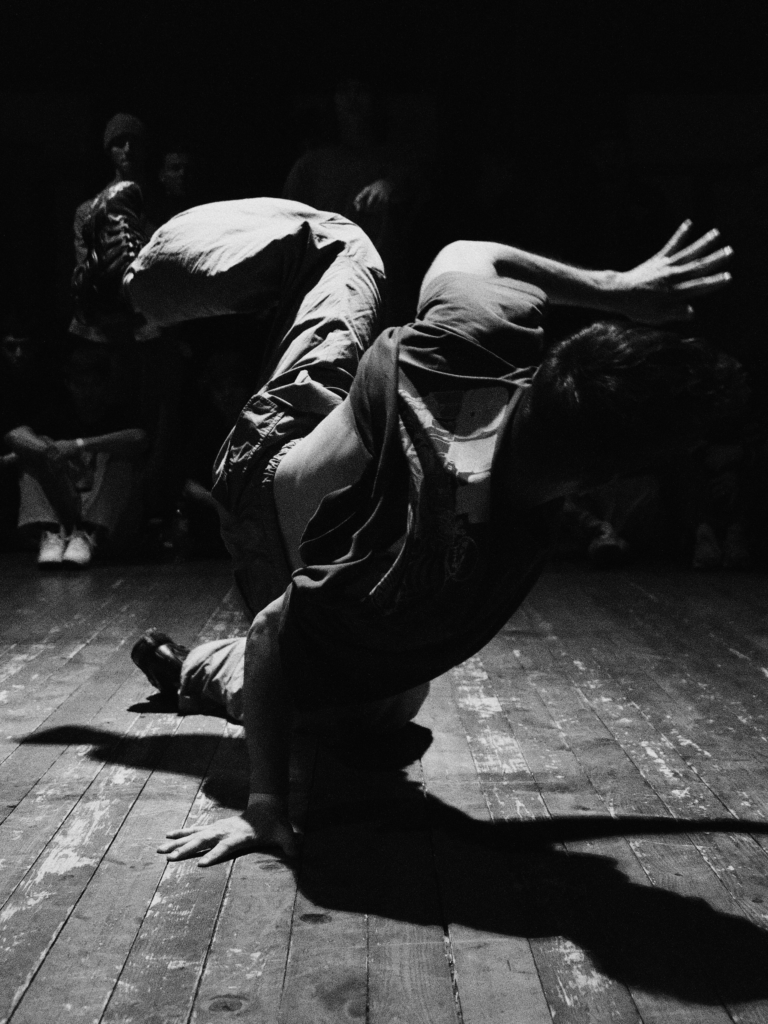 Танец. Аня белка — художница и фотограф