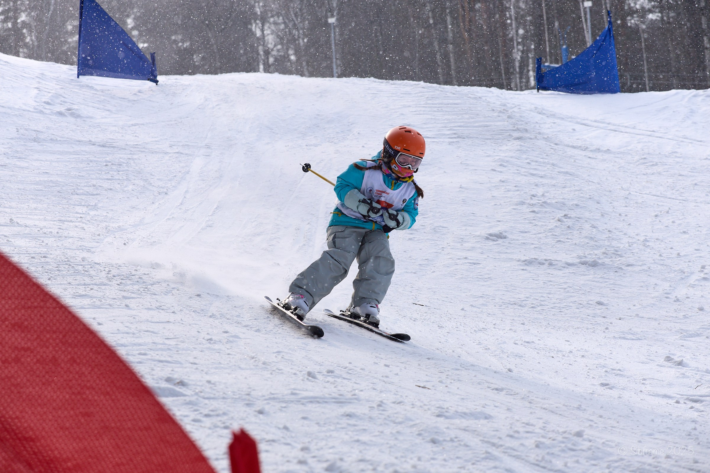 Региональные соревнования по фристайлу в дисциплине Ски-кросс среди юниоров. Томск. «Приз памяти Д. Г. Карташова». Коммерческий фотограф для бизнеса в Томске Дмитрий Ельчанинов