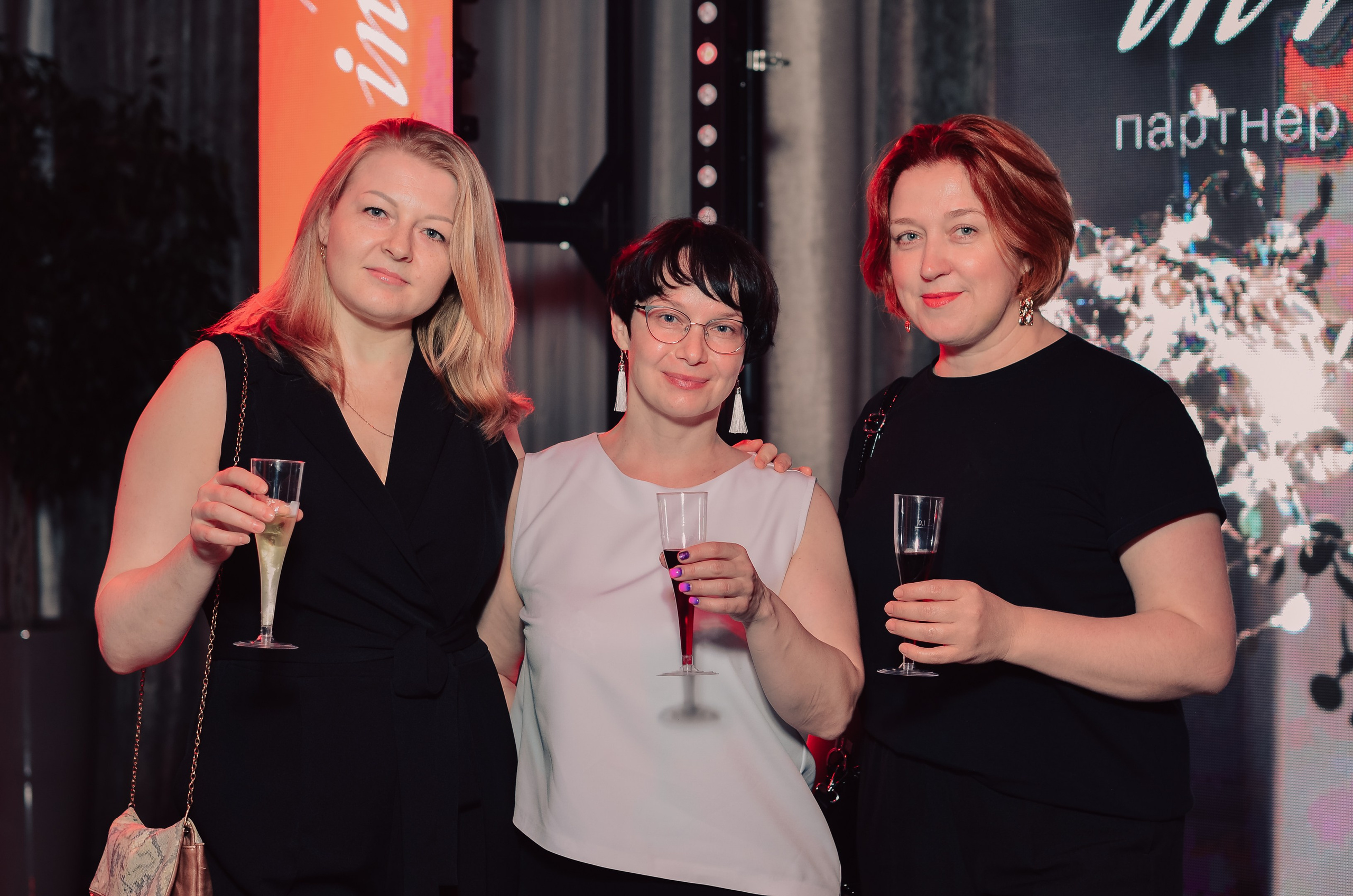 Фоторепортаж танцевального мероприятия. Денисова Аля — фотограф для парных съемок и индивидуальных историй в Барнауле