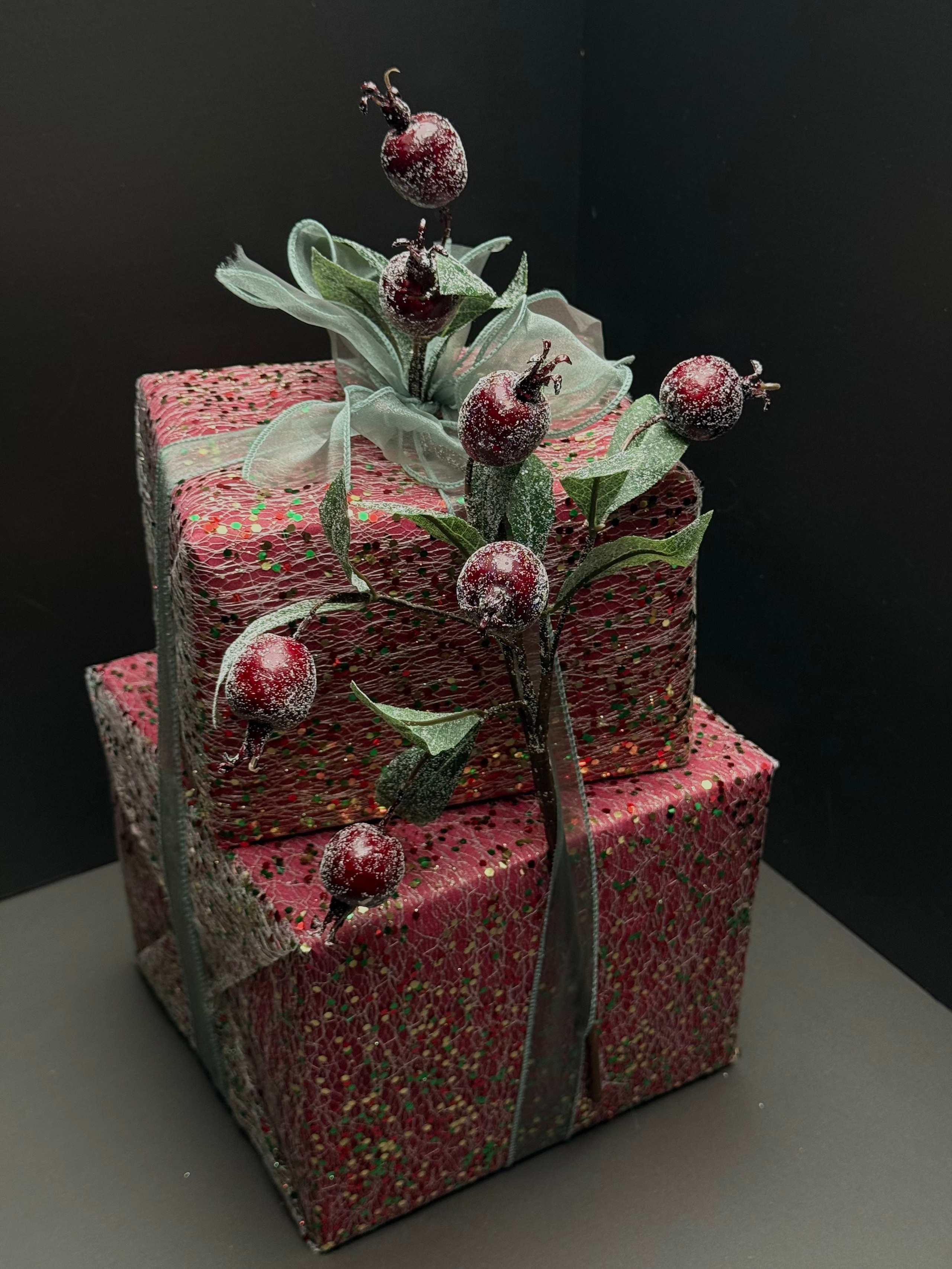 «Зимний гранат». Студия подарочных наборов «Владия»