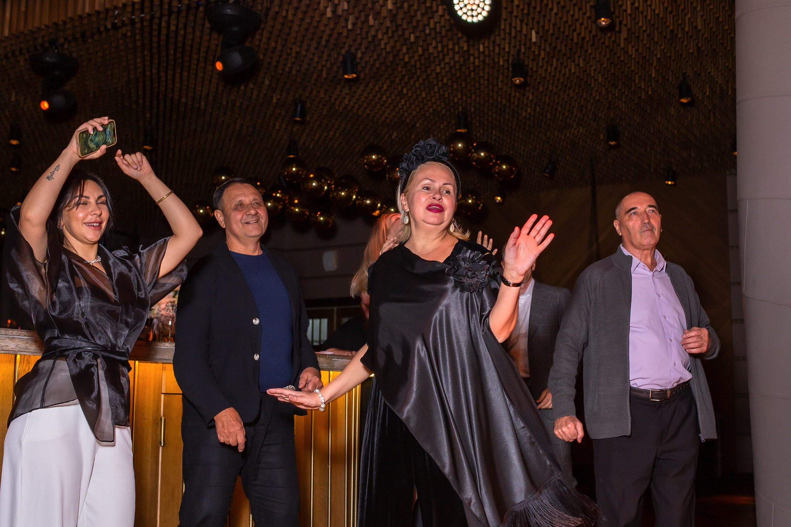 Корпоративный фотограф в Сочи и Сириусе — Премиум репортаж и тимбилдинги. Фотограф Сочи Адлер. Солькаева Анастасия