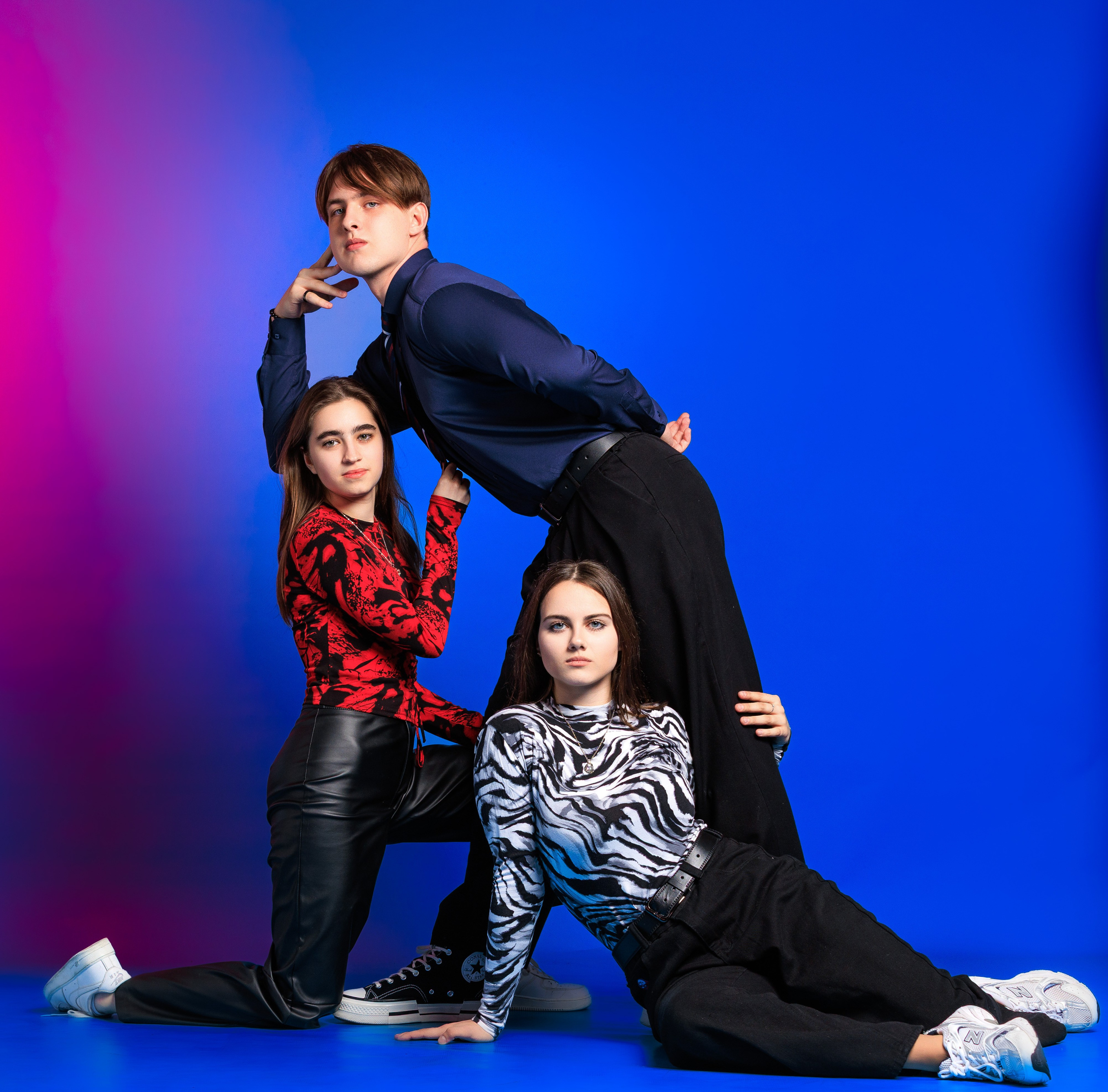 Смотреть фотки в фотостудии. Выпускные альбомы Геленджик, Новороссийск, Краснодар, Туапсе