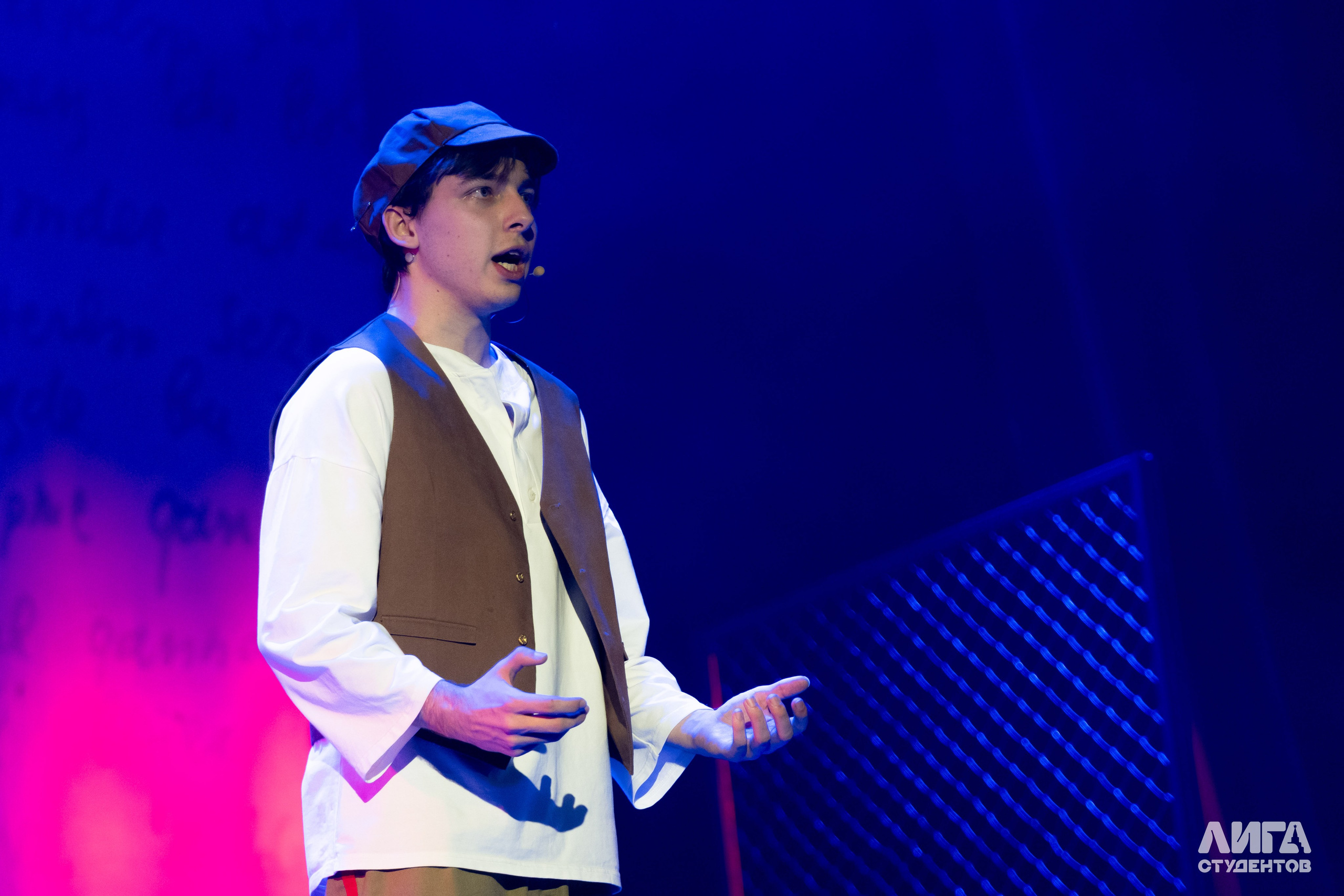 Российская Студенческая Весна 2025. Портретный фотограф в Казани Радомир Заздравных