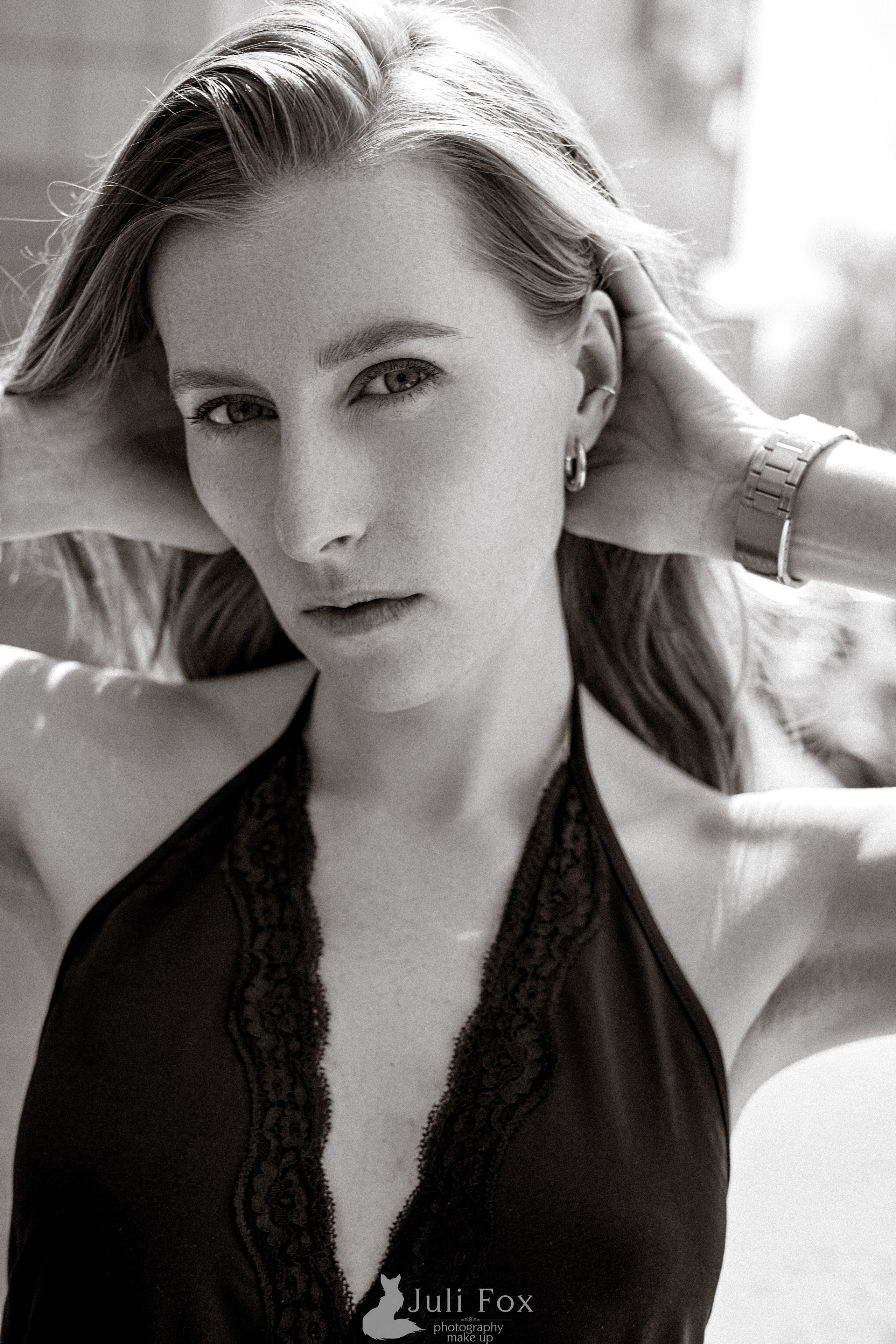 Фотопрогулка по Владивостоку. Портретный, свадебный, репортажный фотограф во Владивостоке Юлиана Джули Фокс