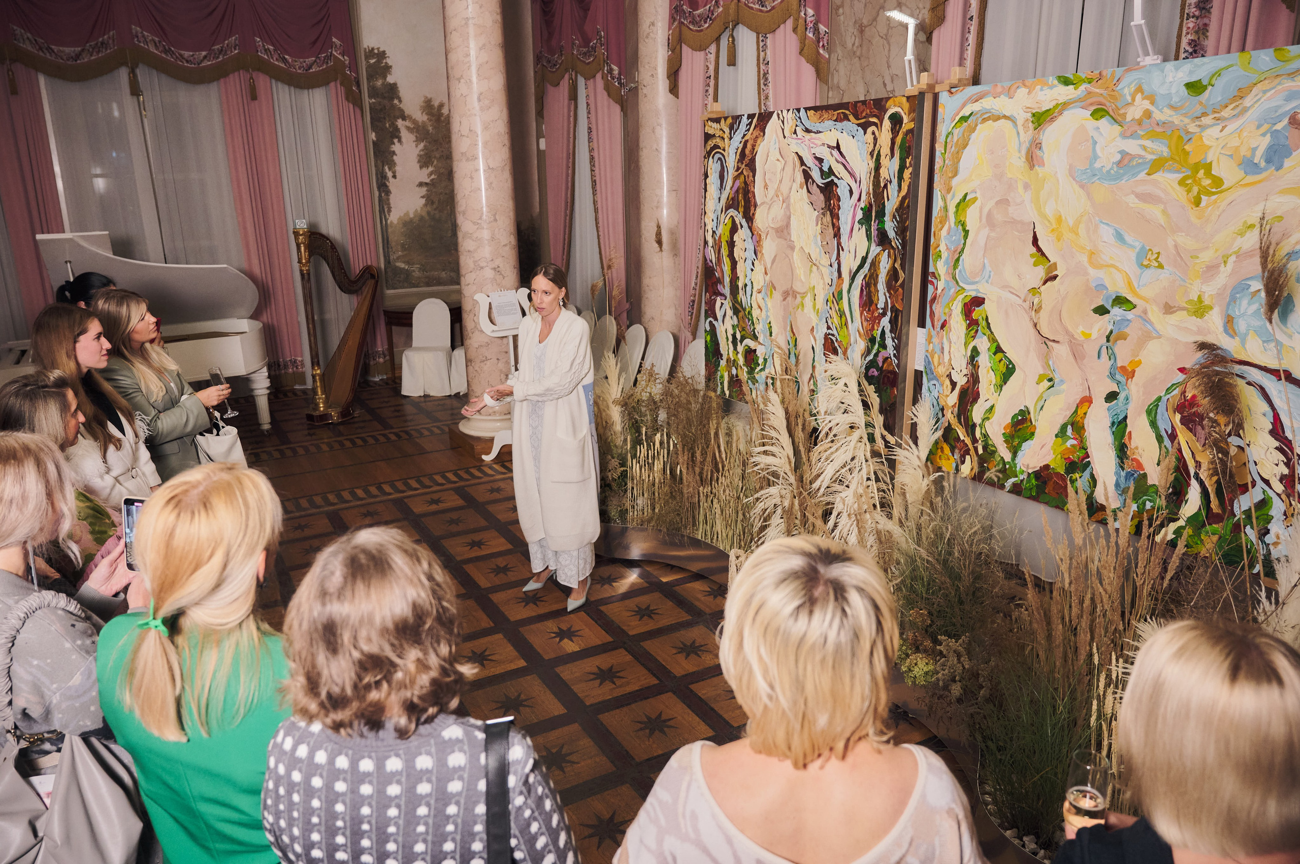 Открытие выставки 13.09.22. Никита Хохловский фото и видео продакшн