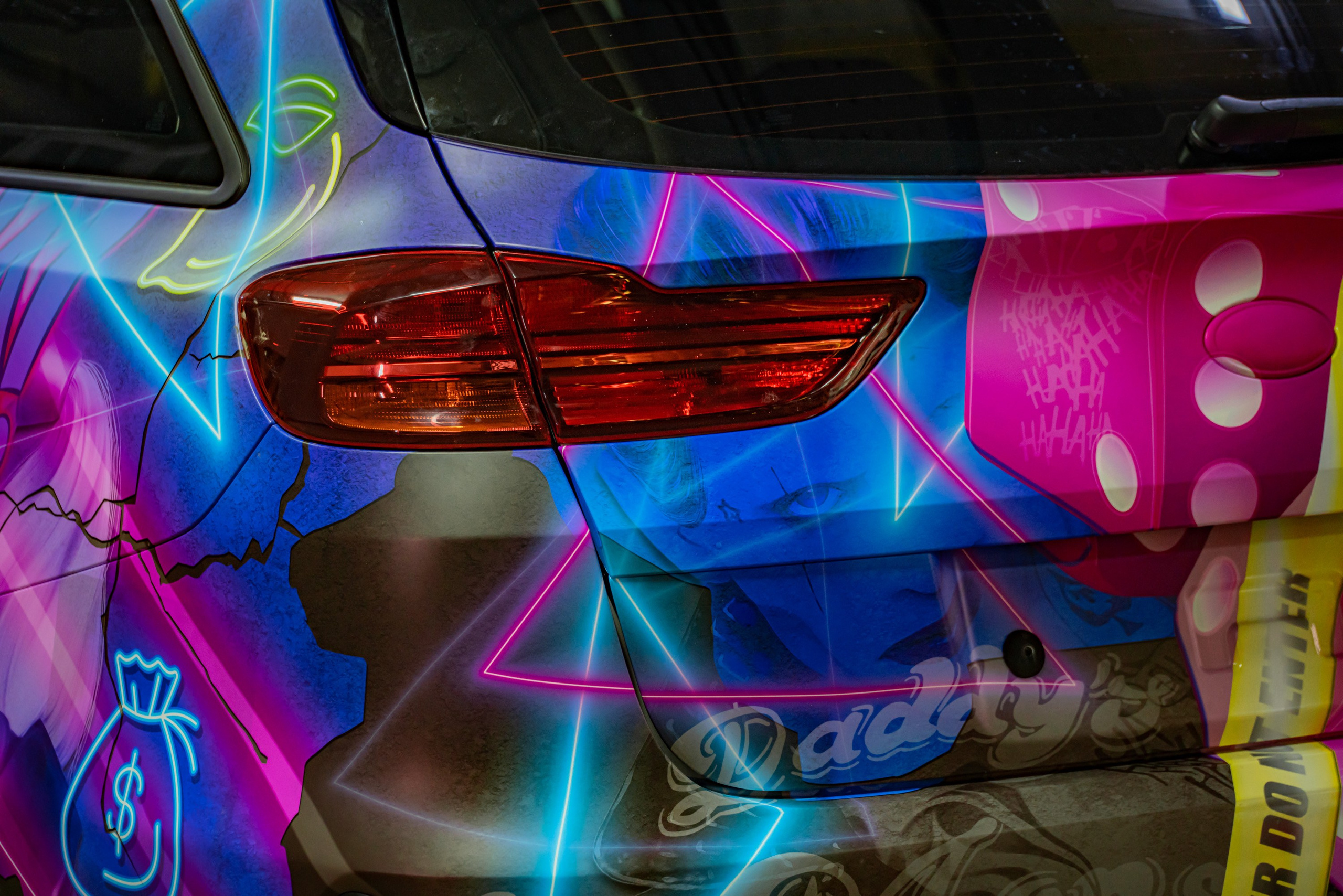 Винилография на KIA Ceed SW. Студия дизайна и оклейки авто Barmaley Design