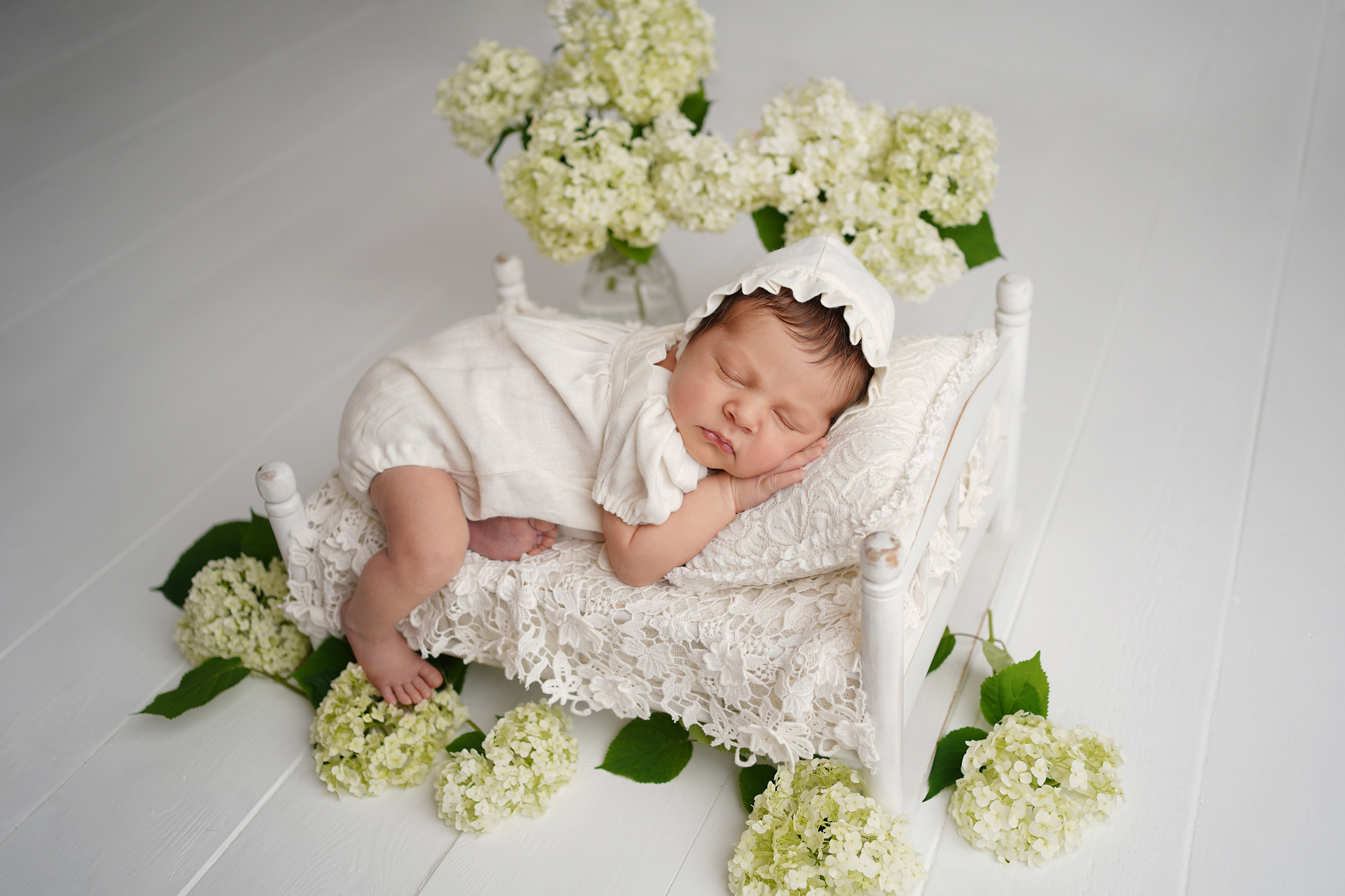 Новорождённые девочки. Детский фотограф и фотограф новорожденных в Калининград Оксана Иваний