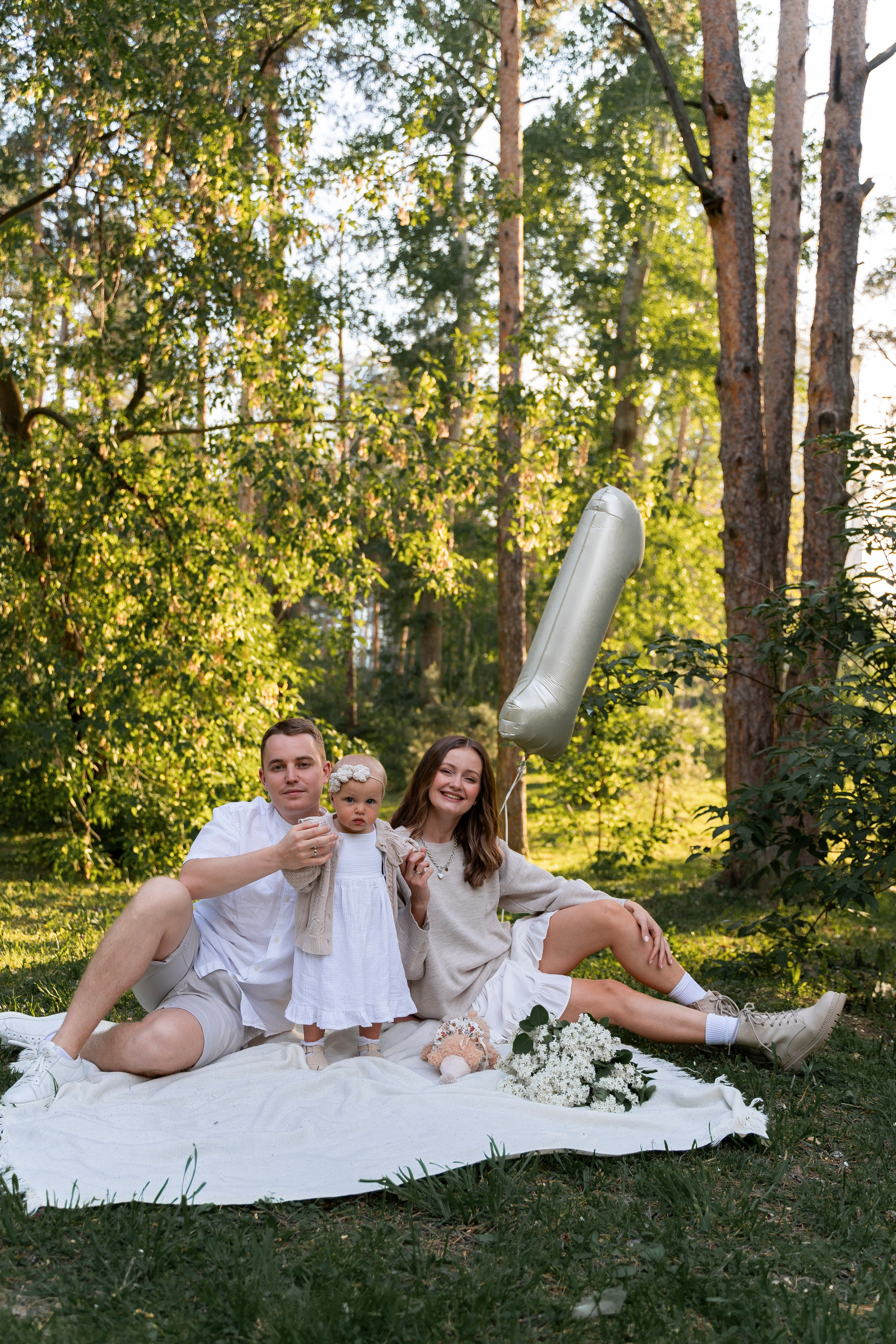 Виталя, Таня и Адель. Волик Мария