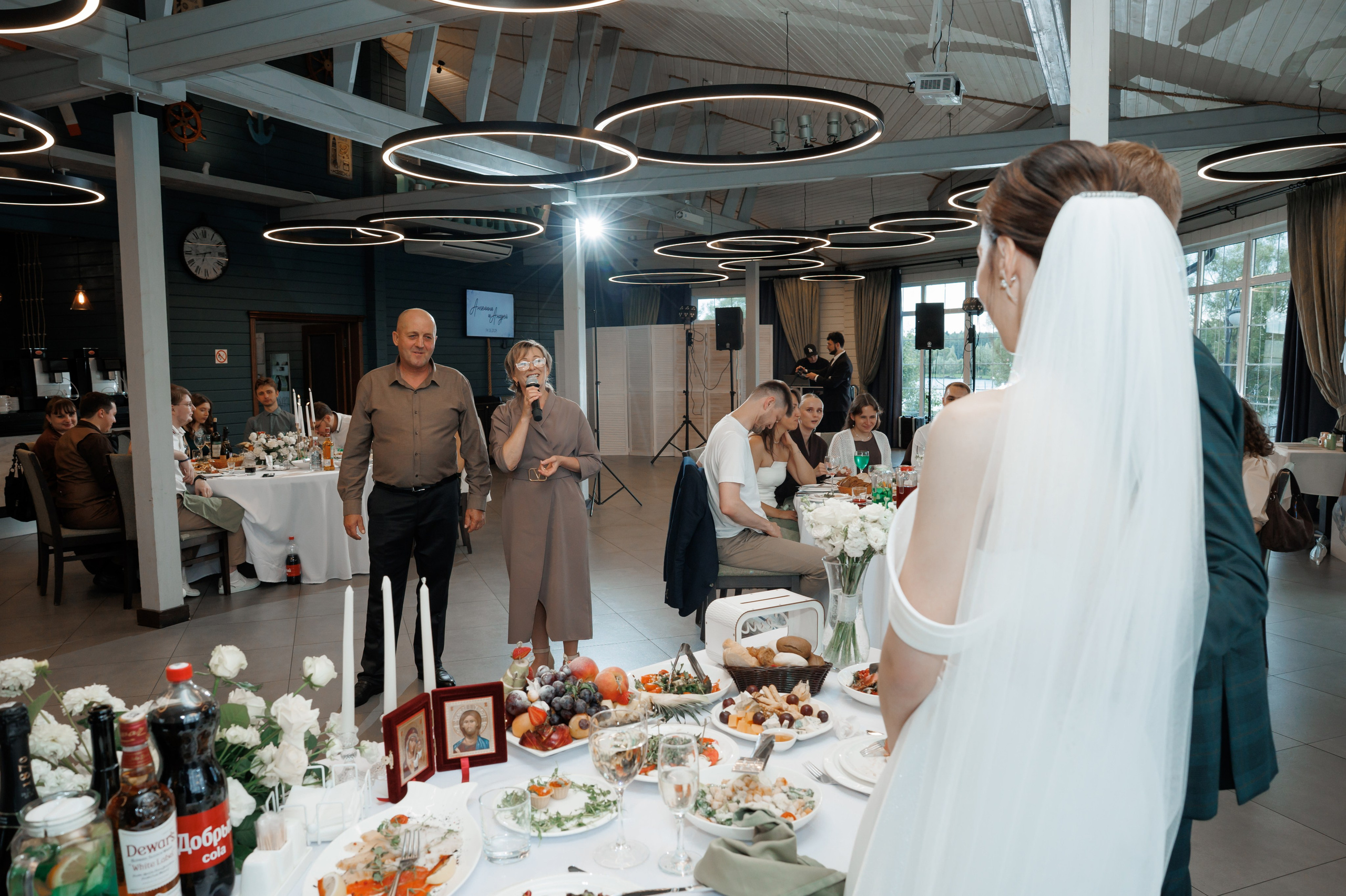 Регистрация в отеле Fish Point, ЗАГС Бутово, прогулка в Остафьево. Свадебный и репортажный фотограф (Москва, Королев и другие)