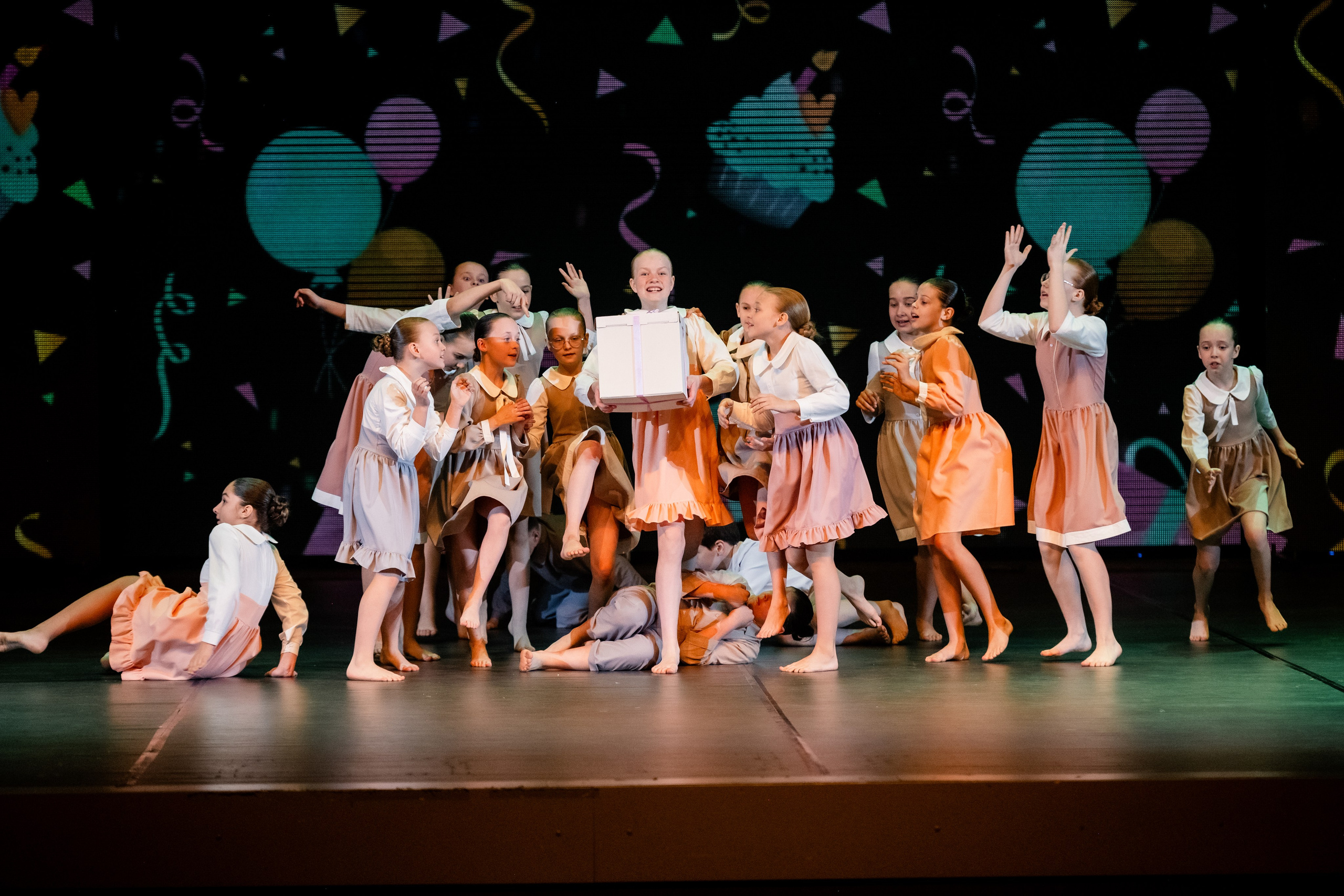 Концерты студии современной хореографии Пространные танцы. Дом детской фотографии Арсюткиной Наталии™