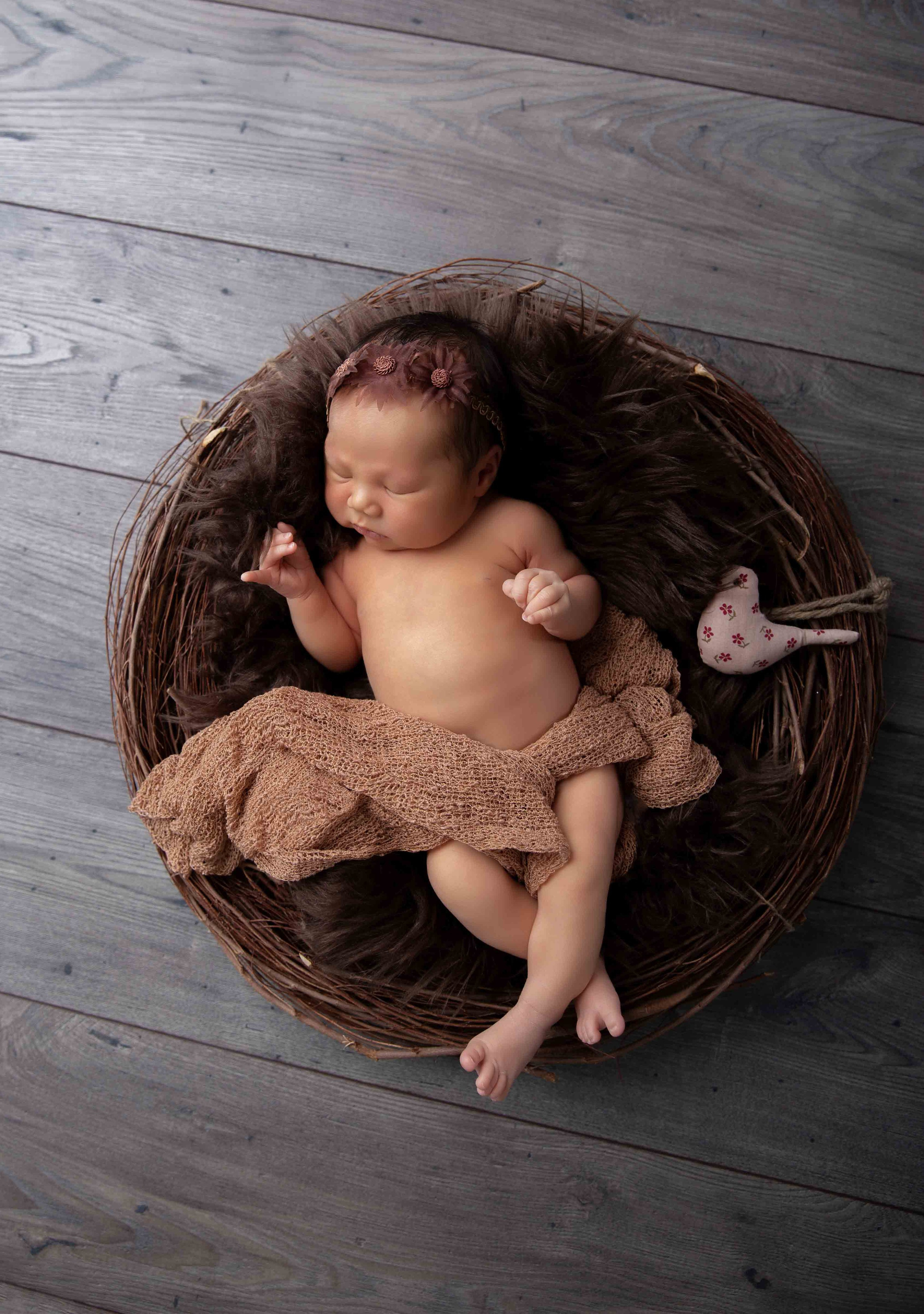 Фотоссесии для малышей, новорожденных Алматы. Фотостудия Алматы. Семейная и детская фотостудия Family studio.Фотограф Алматы