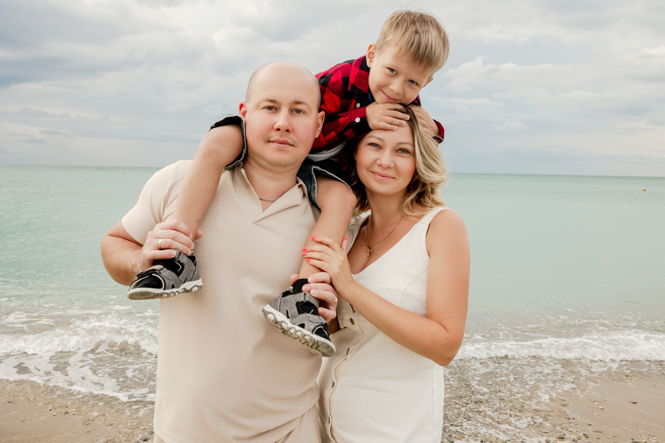 Елена, Родион и Сергей. Фотограф в Геленджике, Архипо-Осиповке, Абрау-Дюрсо, Кринице Виктория