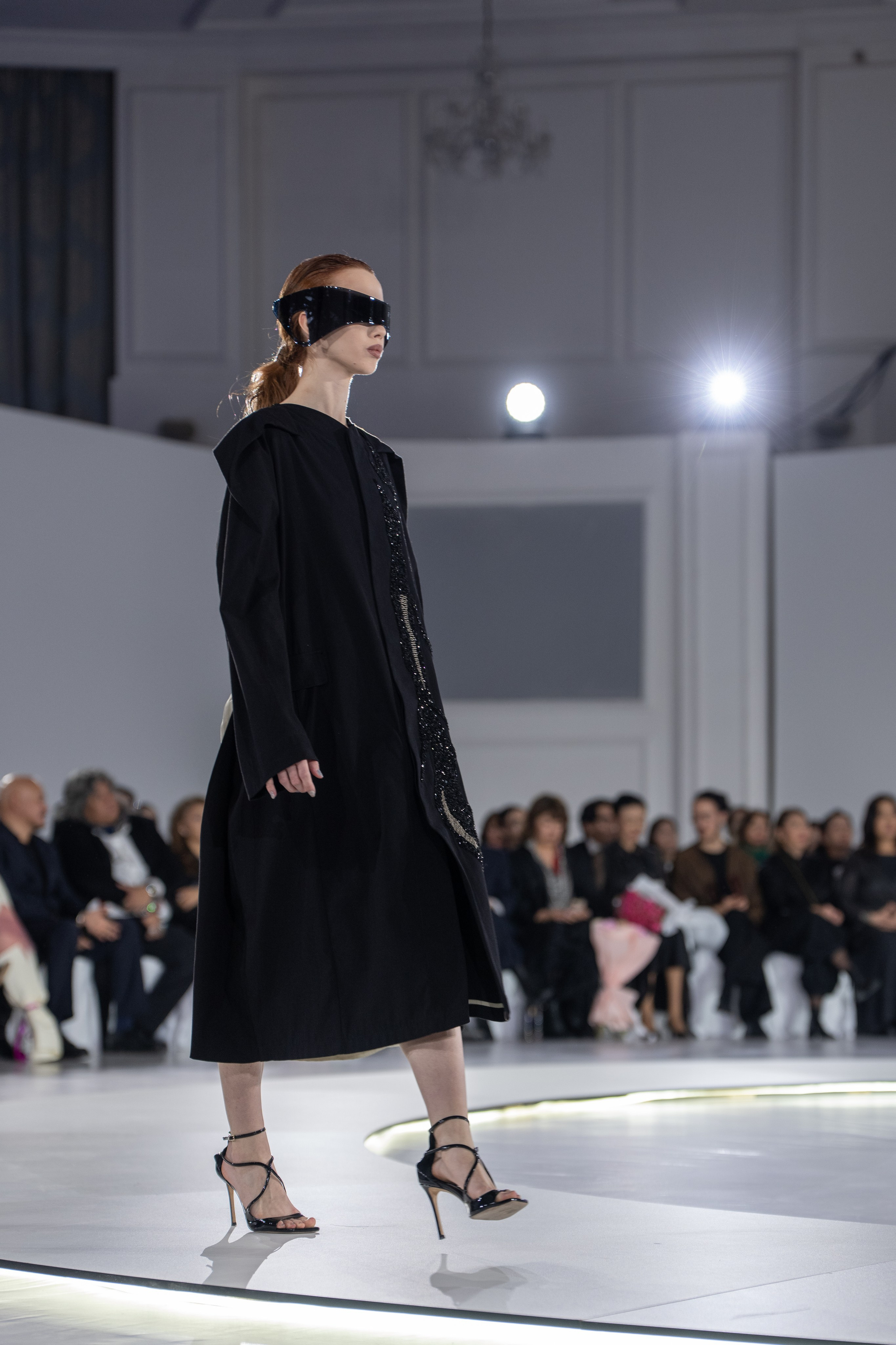 Дизайнер Alexey Czhen. Сайт Алматинского НЮ АРТ, будуар и фэшн фотографа Дениса Карпенко