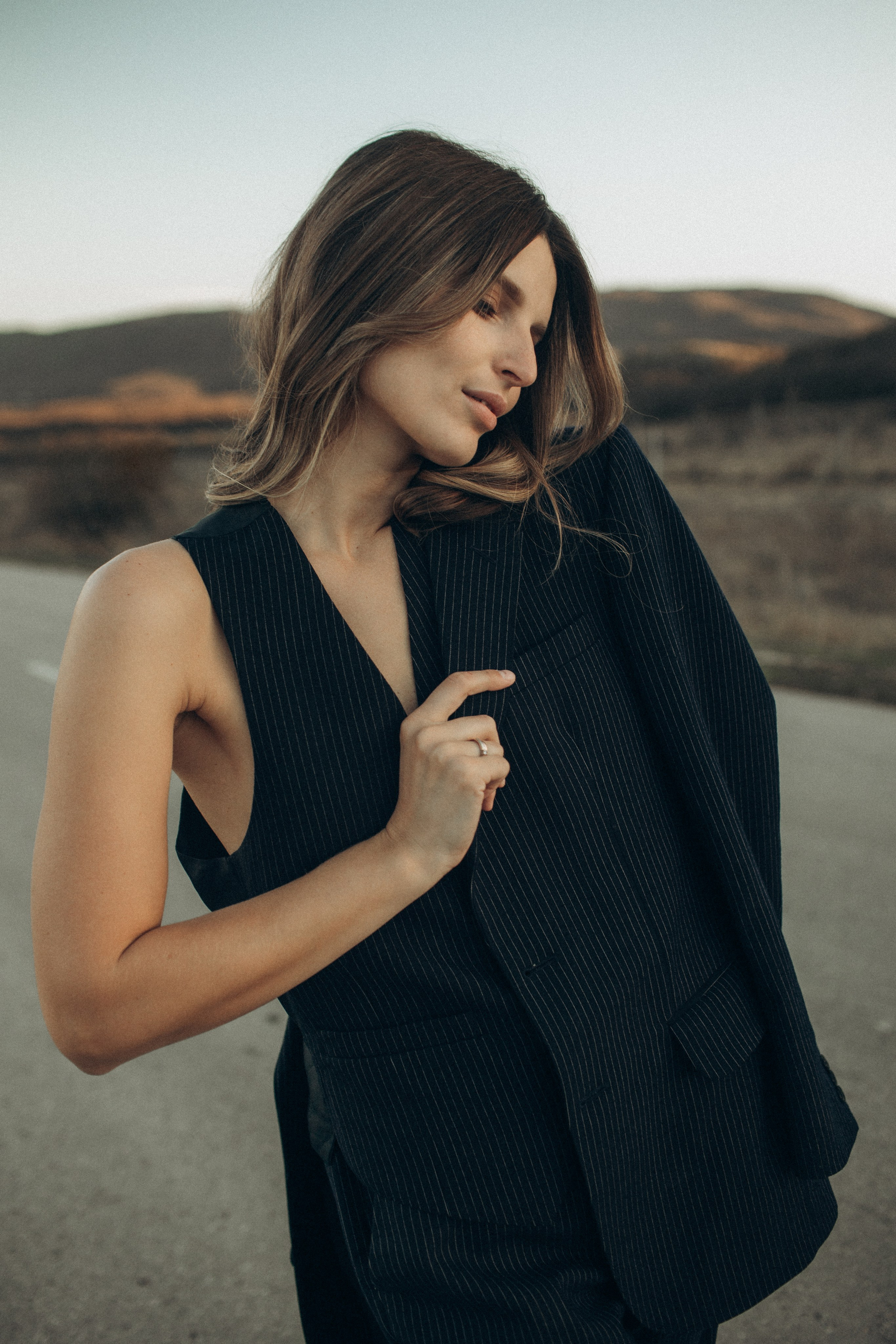 фотосессия в Байдаркой долине , Фотограф Севастополь, Ксения Выхристюк фотосессия для девушки, женский портрет, фотограф Крым, фотограф Ялта, женский фотограф, фотосессия в студии, фотосессия на природе в крыму, эстетика, позирование 