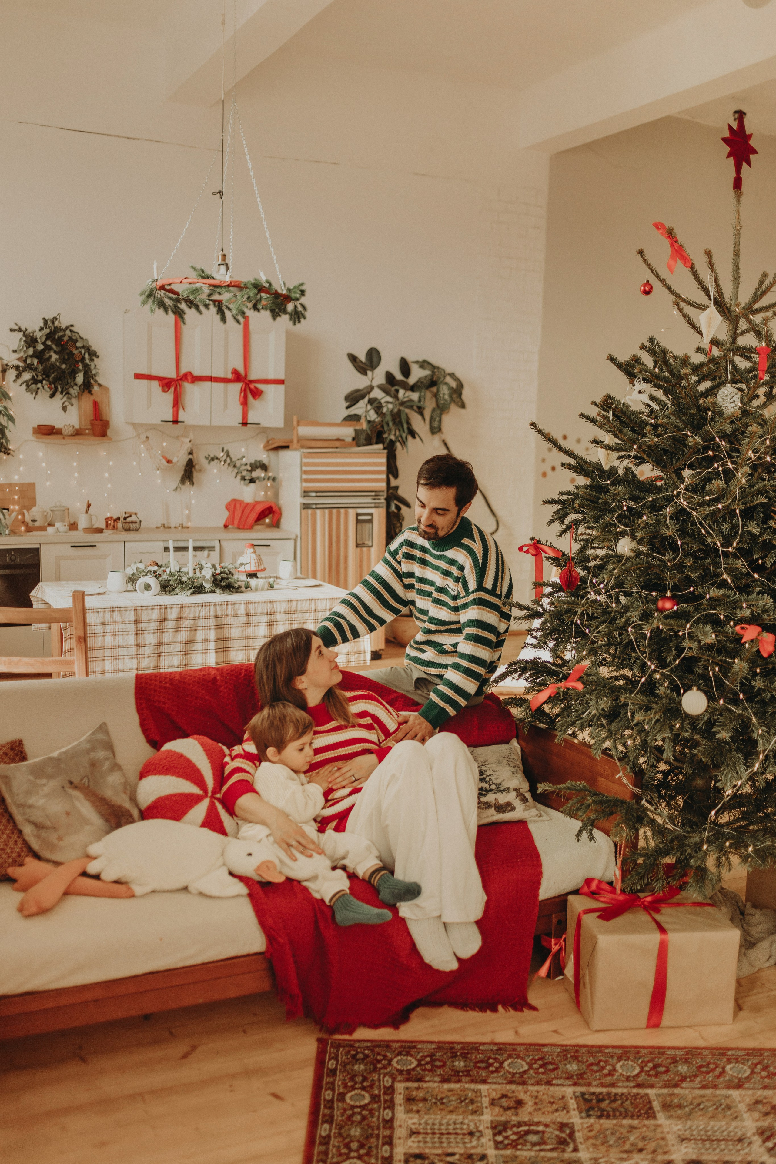 Новогодние фотографии 2024\2025 году, короткие сьемки. Фотограф в Краснодаре Евгения Михаевич