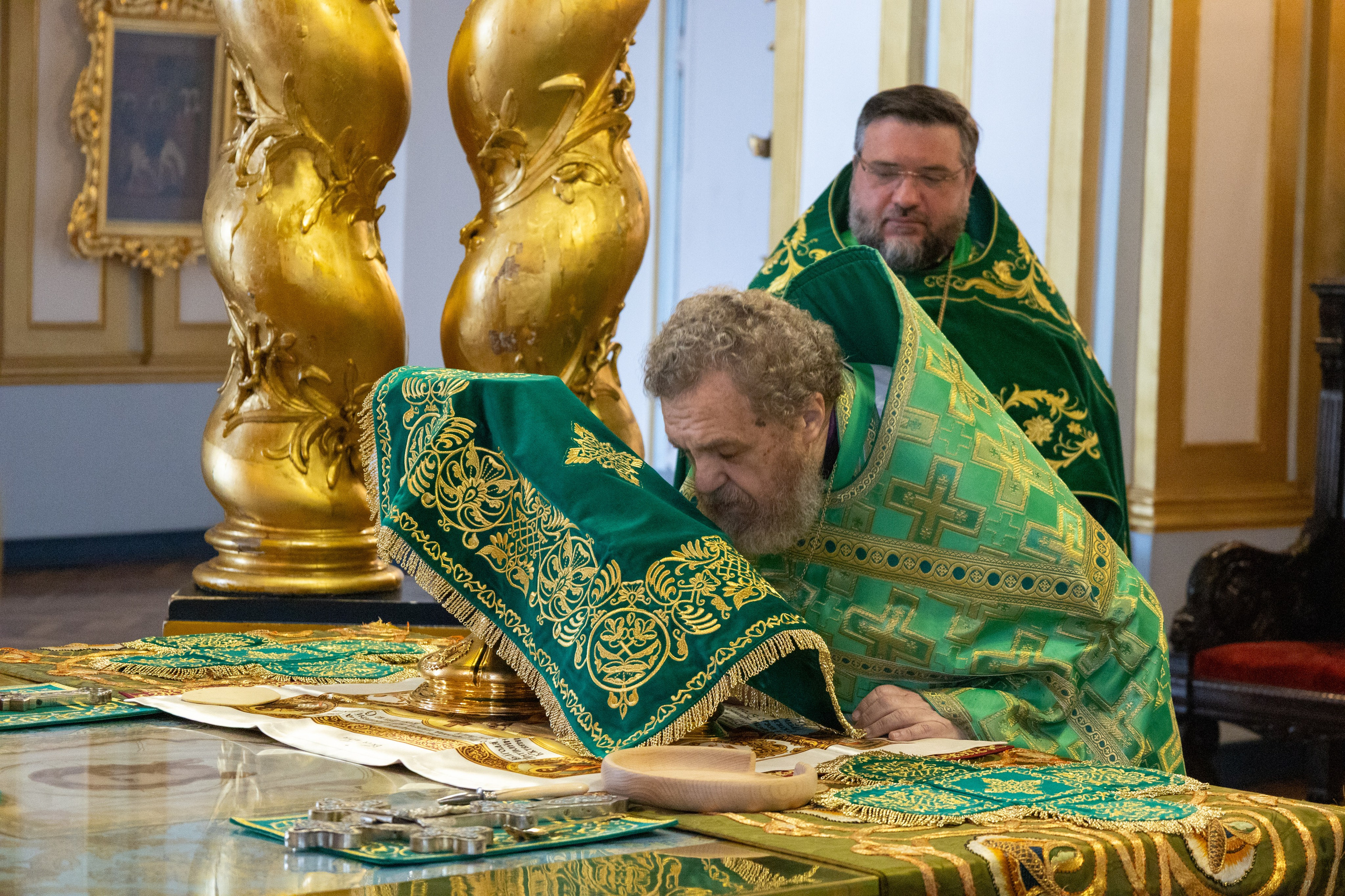 Неделя 16-я по Пятидесятнице, по Воздвижении. Глас 7-й. Попразднство Воздвижения Креста. Вмч. Никиты. НИКОЛО-БОГОЯВЛЕНСКИЙ МОРСКОЙ СОБОР