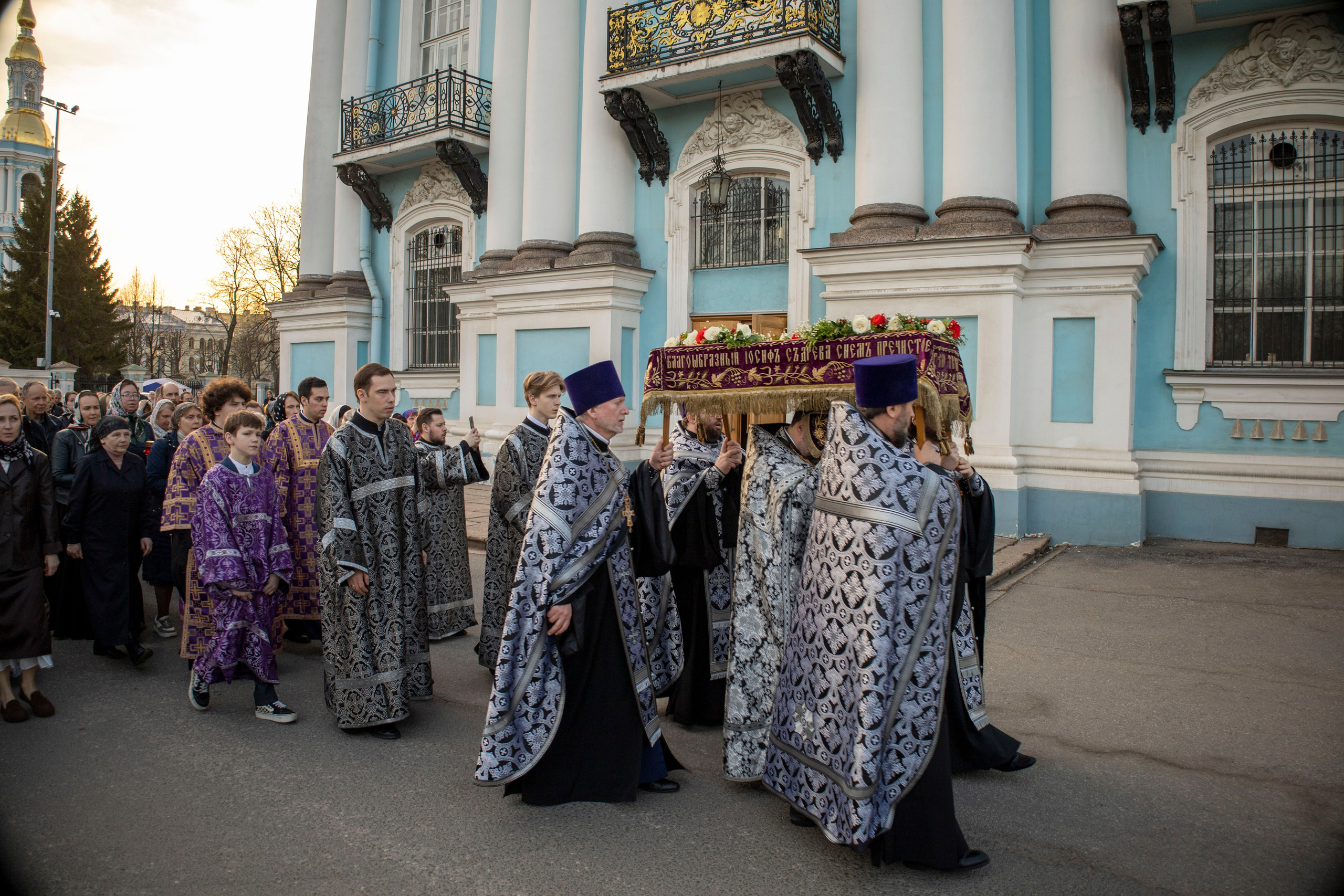 ЧИН ПОГРЕБЕНИЯ СПАСИТЕЛЯ. НИКОЛО-БОГОЯВЛЕНСКИЙ МОРСКОЙ СОБОР