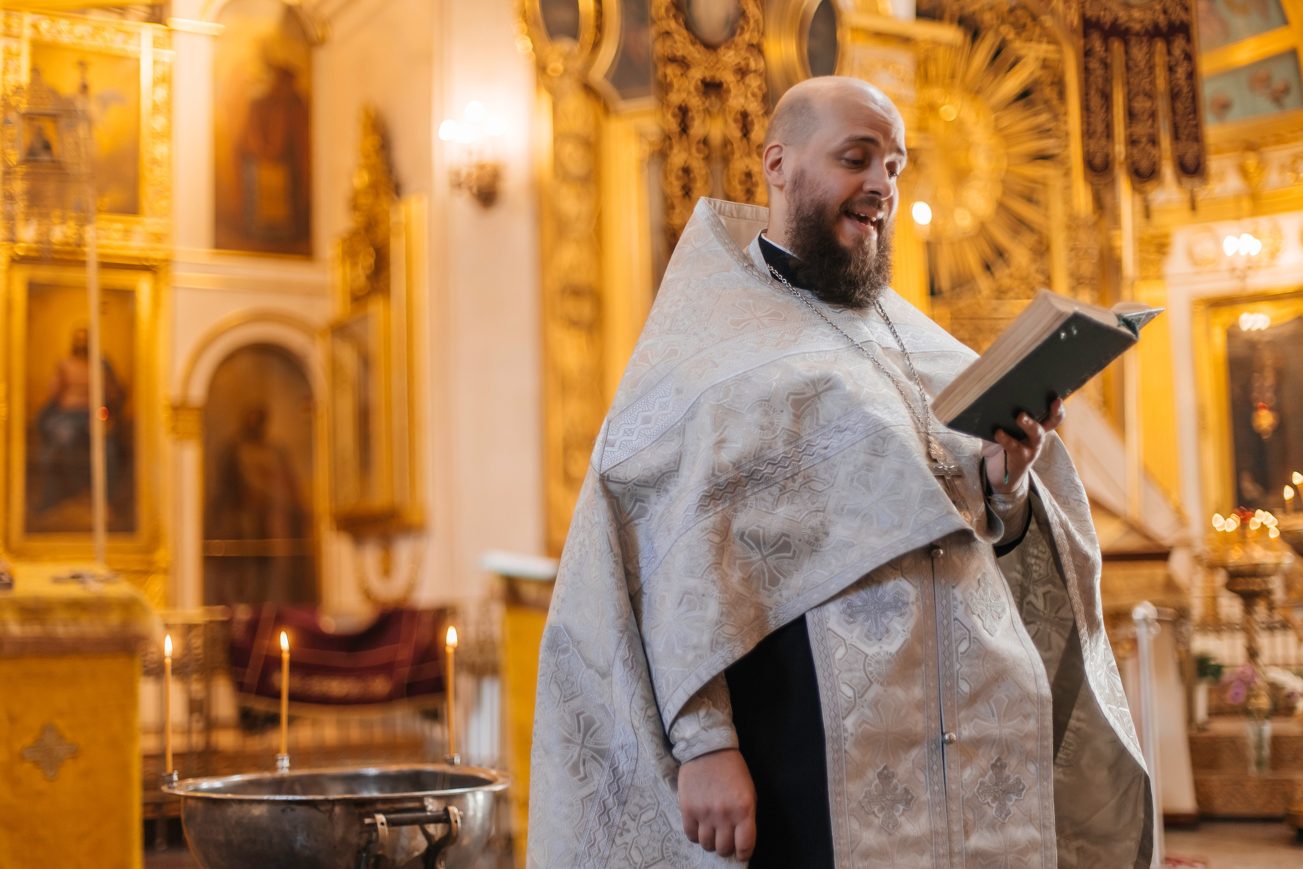 Крещение. Репортажный фотограф в Санкт-Петербурге СПБ Алиса Ческидова на ваше мероприятие