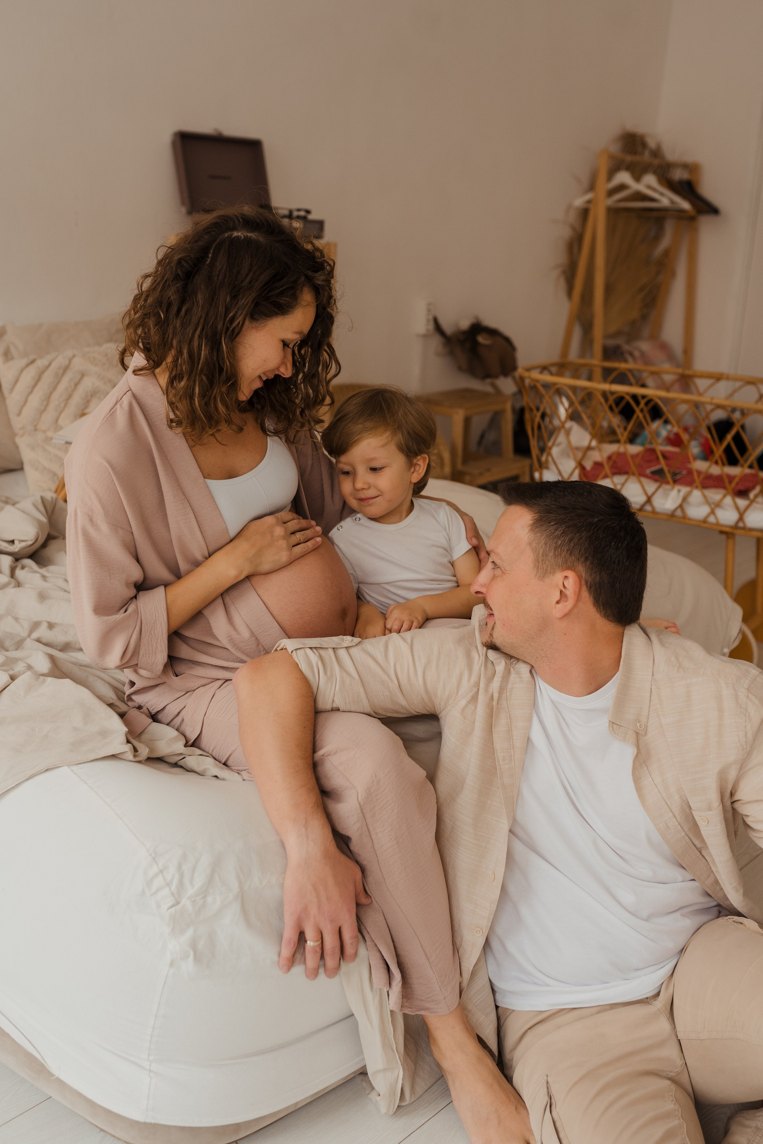 Семейная фотосессия в студии в Москве, семейный фотограф Анна Полушина. Свадебный фотограф в Москве Анна Полушина