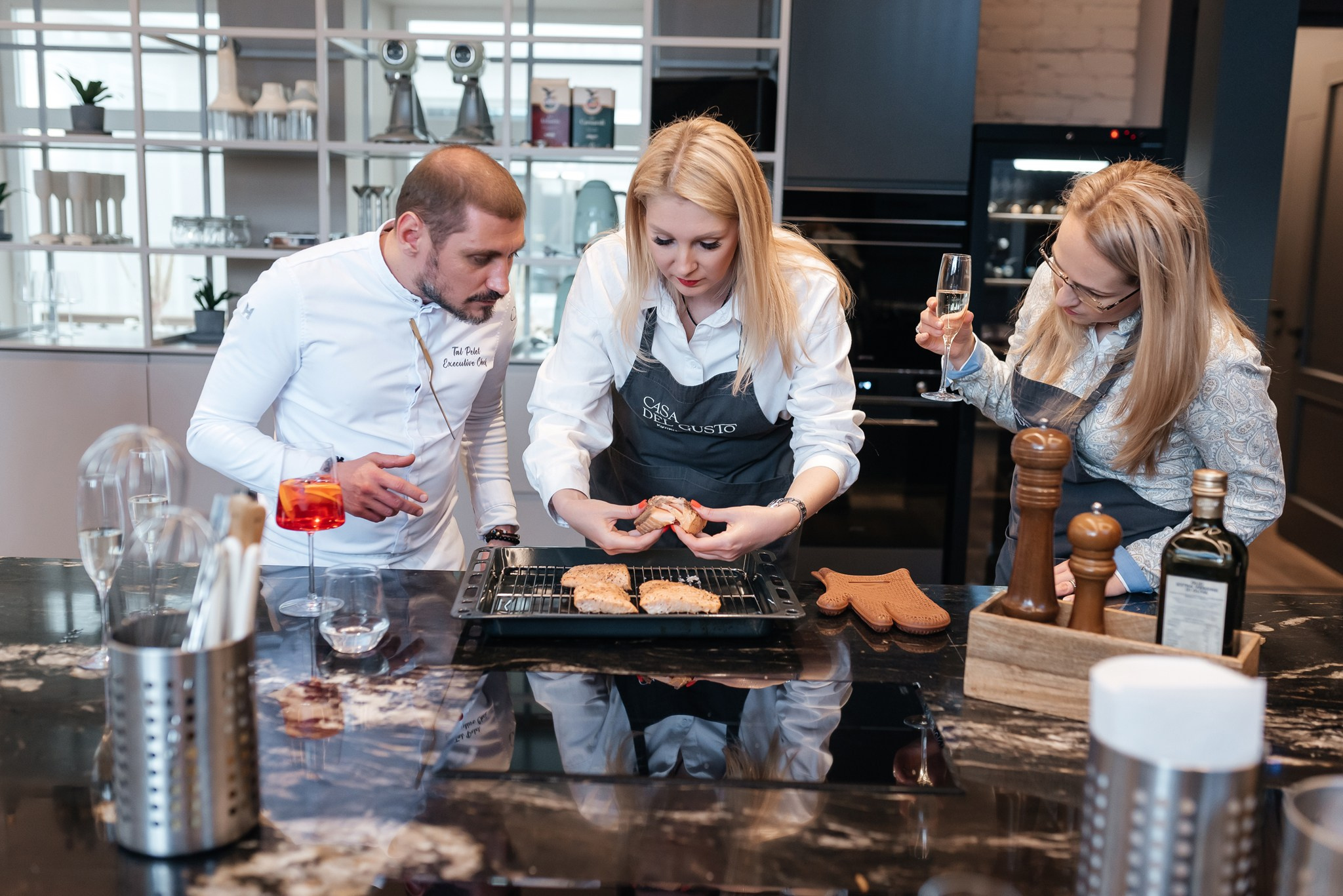 День рождение на кухне. Свадебный и семейный фотограф из Санкт-Петербурга Климов Анатолий