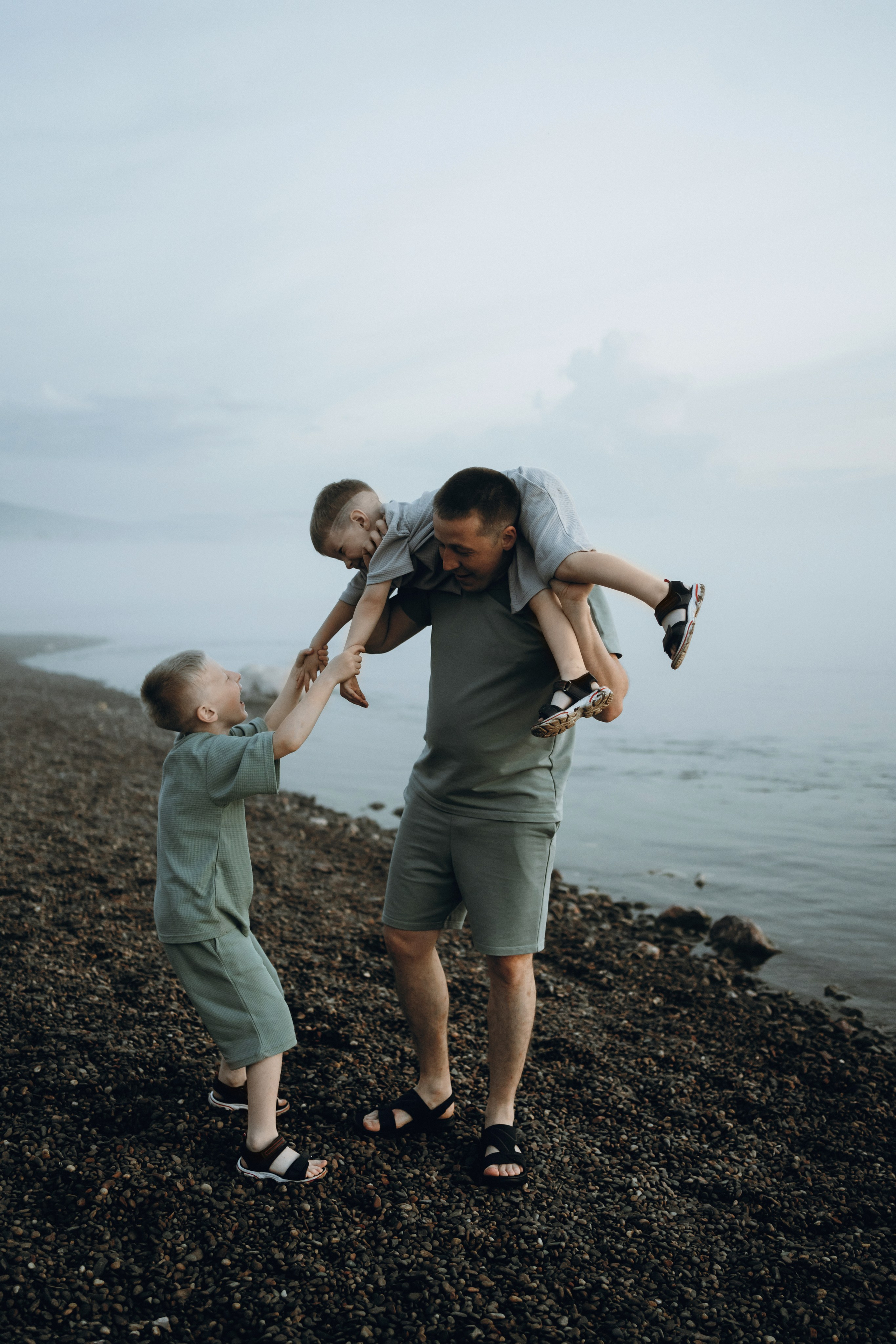 Семейный вечер после дождя. Фотограф Контузорова Ольга