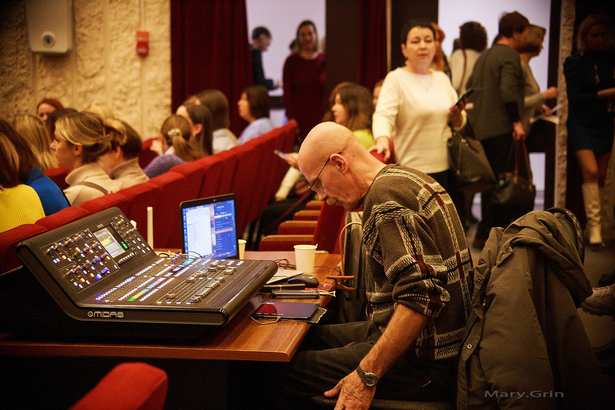 Ольга Савельева. Моноспектакль «Шпаргалка». Детский и семейный фотограф, фотограф мероприятий Нижний Новгород