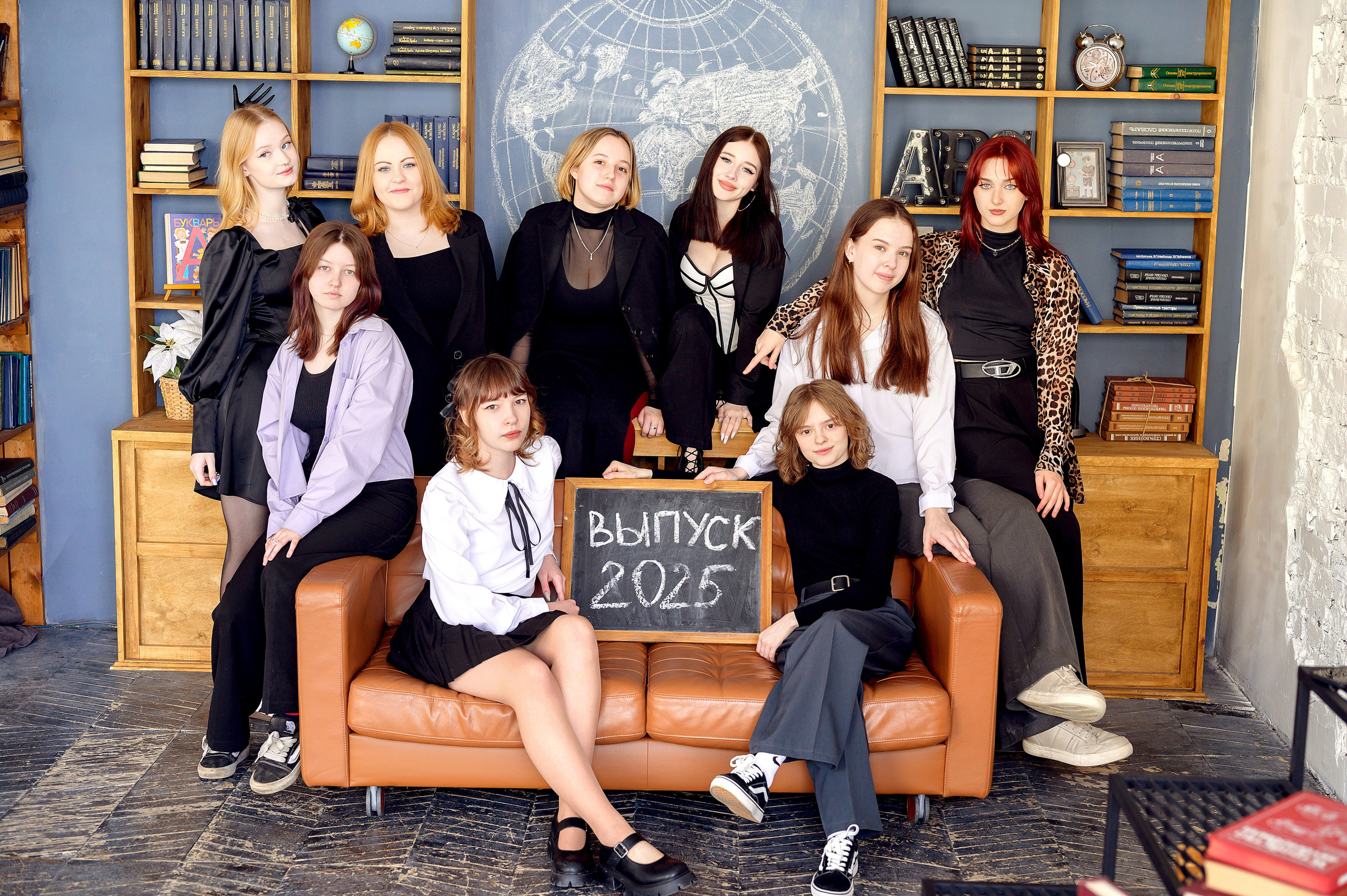 11 класс. студия. Фотограф новорожденных, семейный детский в Тюмени Татьяна Морозова