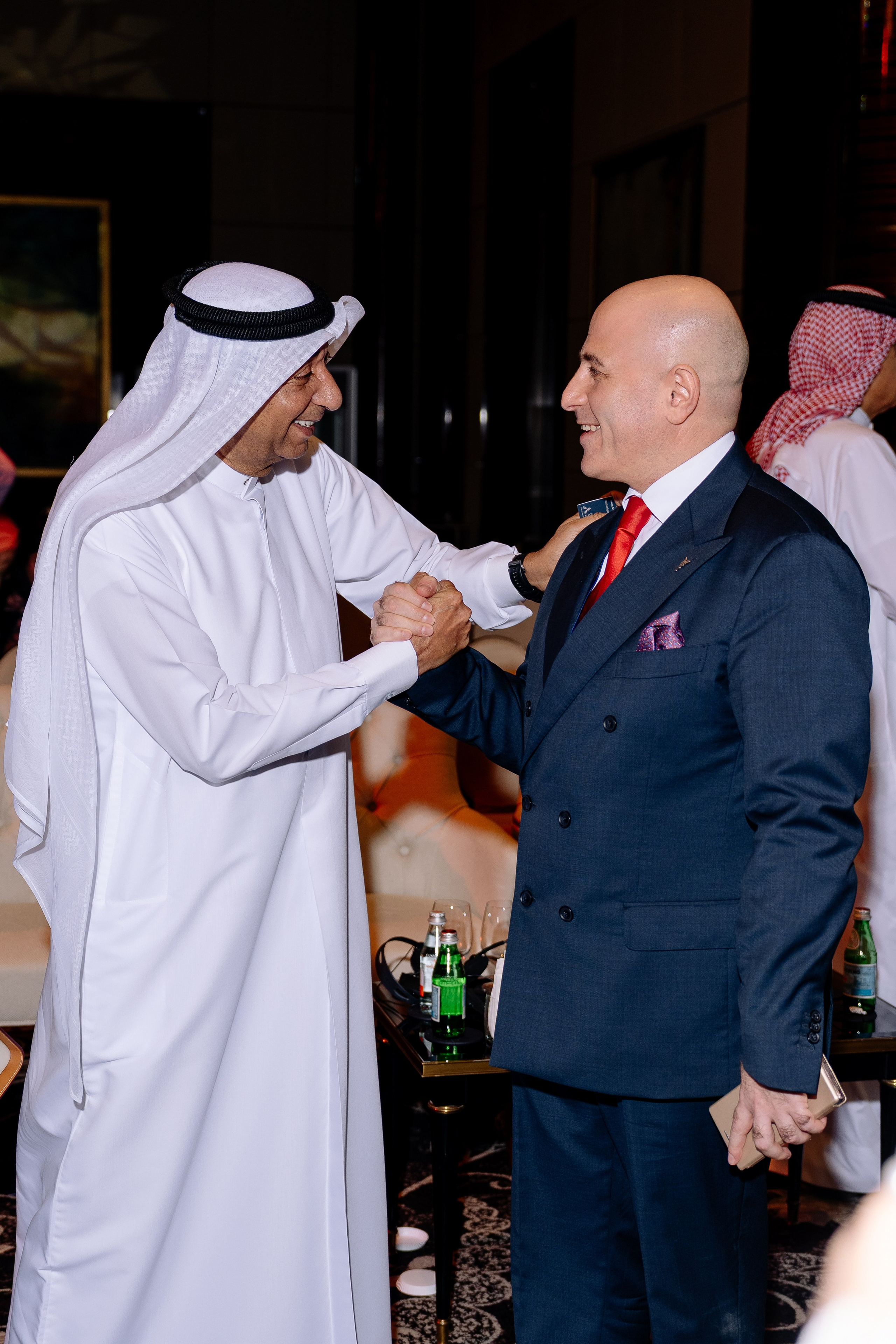 Форумы. Фотограф Альберт Адамян