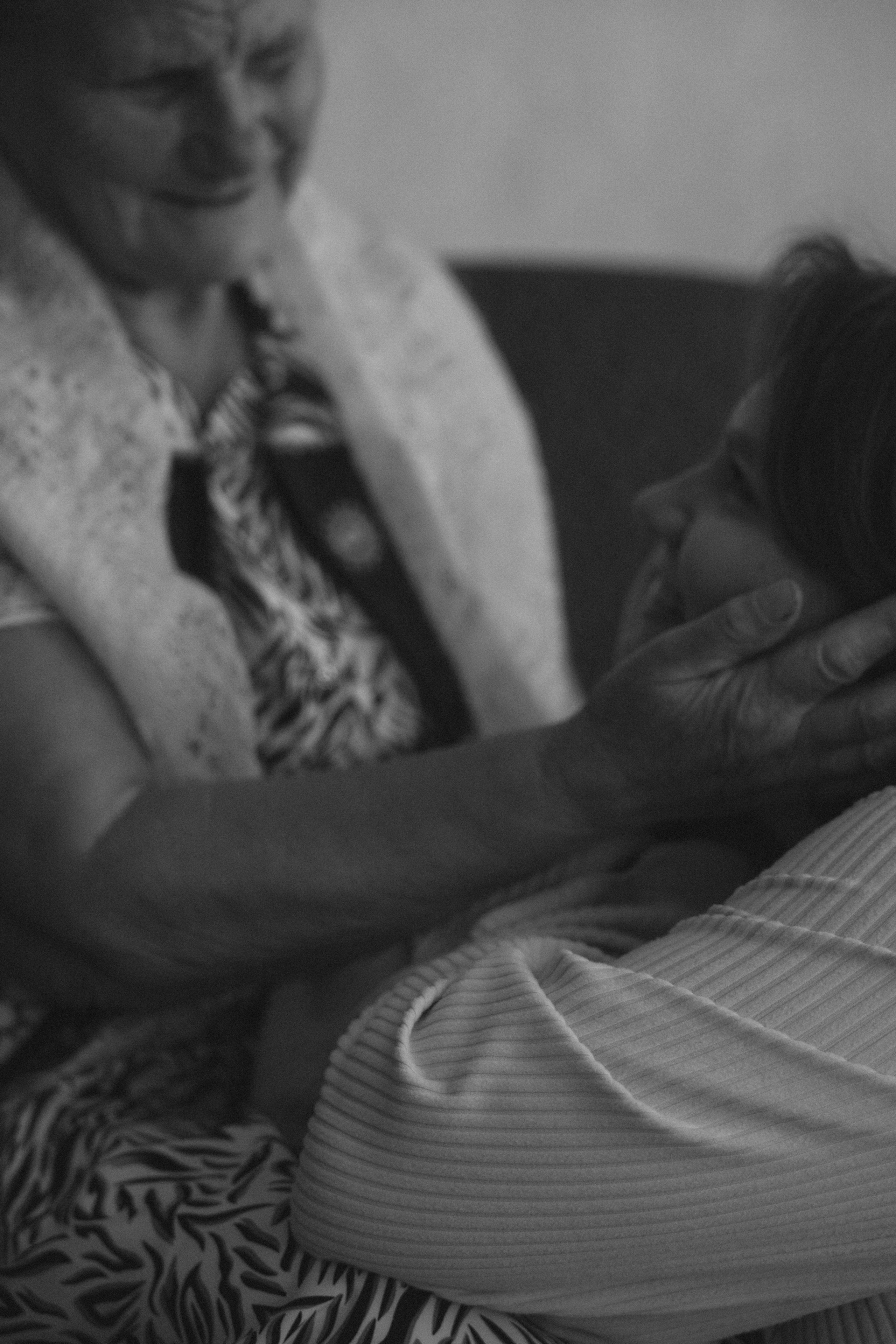 Аня и бабушка. Семейный фотограф Губкин/Старый Оскол