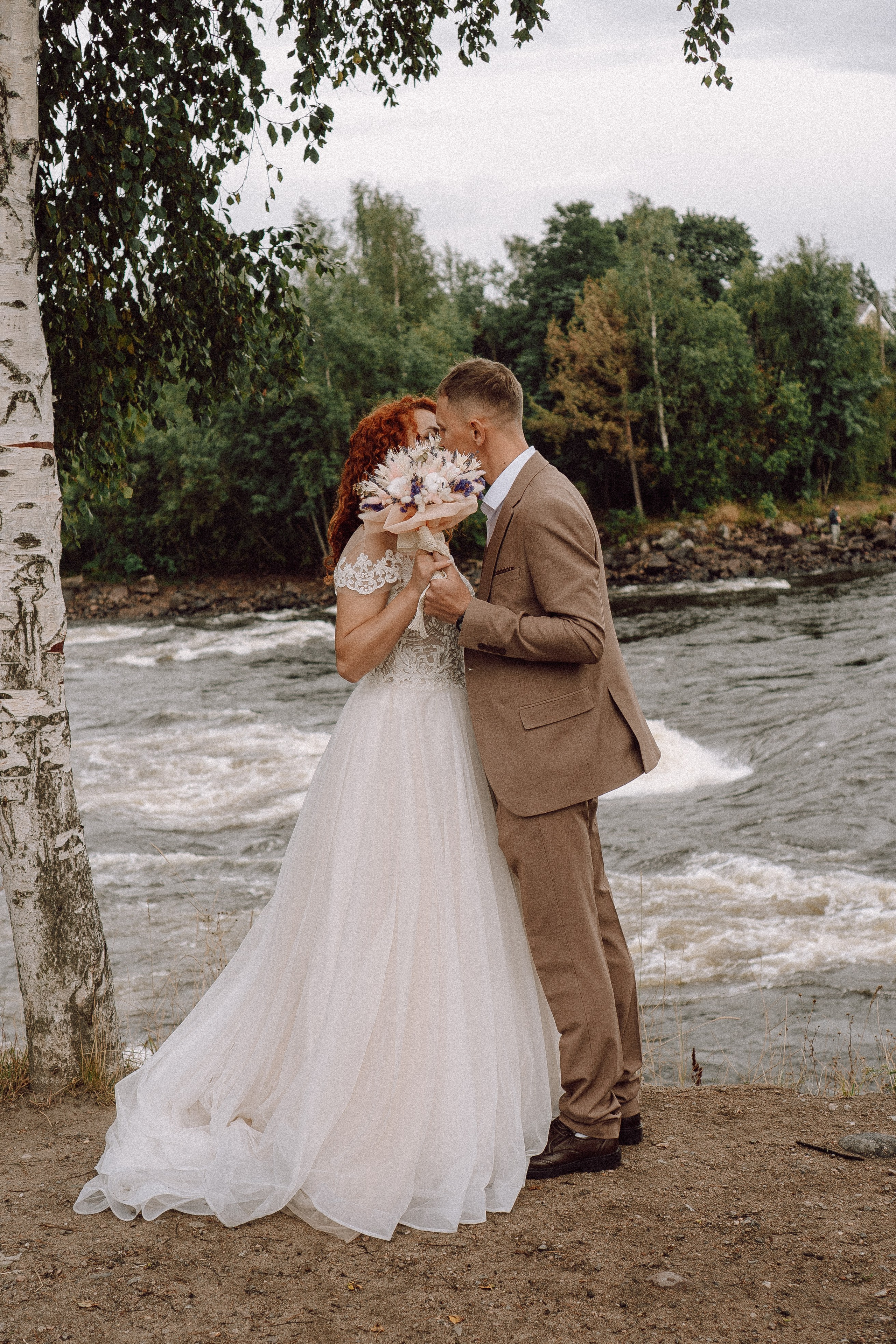 СВАДЕБНАЯ ФОТОСЕССИИЯ ПАРЫ В ГОРОДЕ ПРИОЗЕРСК В СОСНОВОМ ЛЕСУ И С ПИКАПОМ. Профессиональный фотограф, Санкт-Петербург — Виктория Богомолова