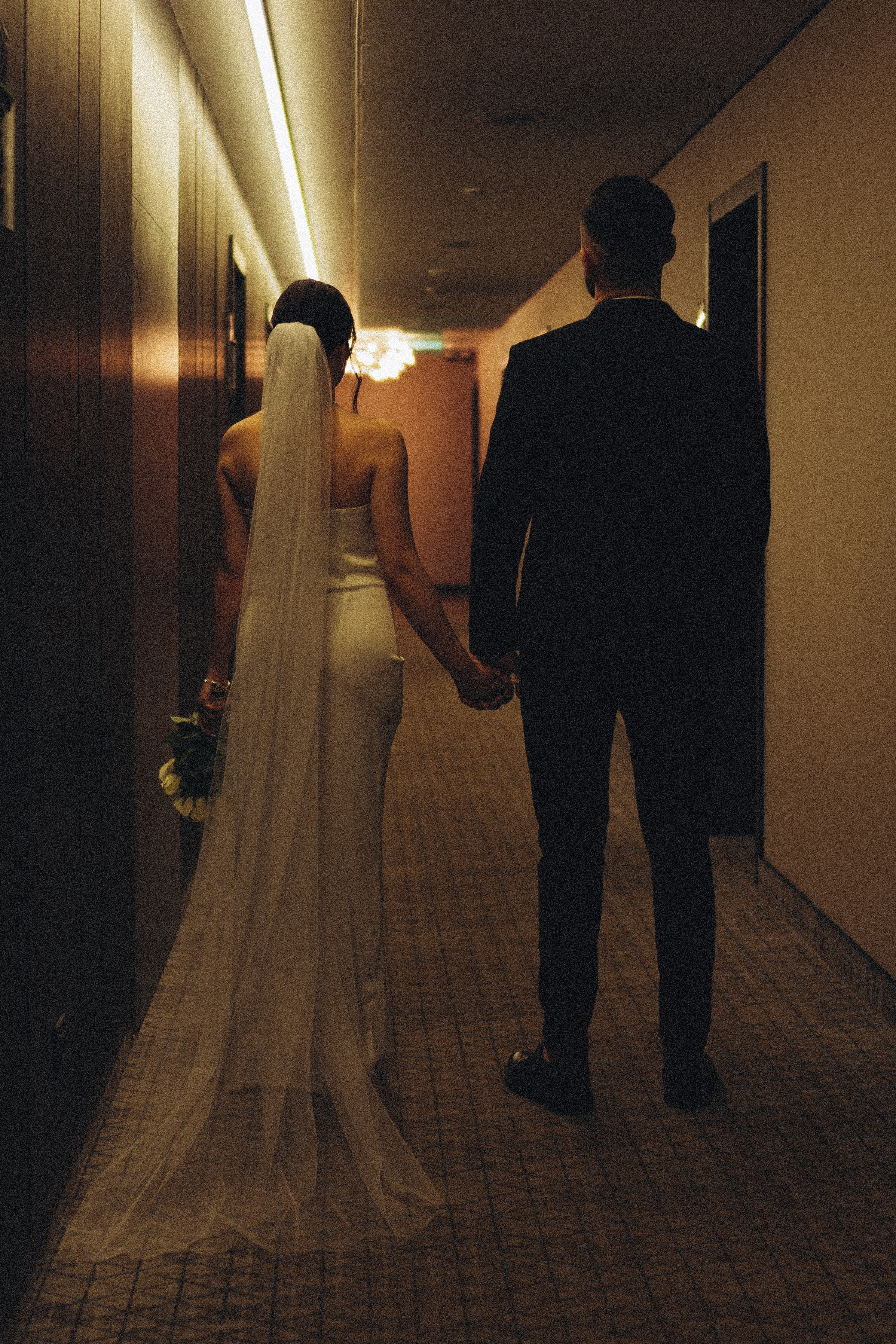 СВАДЕБНАЯ СЬЕМКА СБОРОВ ЖЕНИХА И НЕВЕСТЫ В ОТЕЛЕ И ТАКЖЕ ФОТОСЕССИИЯ В ОТЕЛЕЕ МЕГАПОЛИС БРЯНСК. Профессиональный фотограф, Санкт-Петербург — Виктория Богомолова