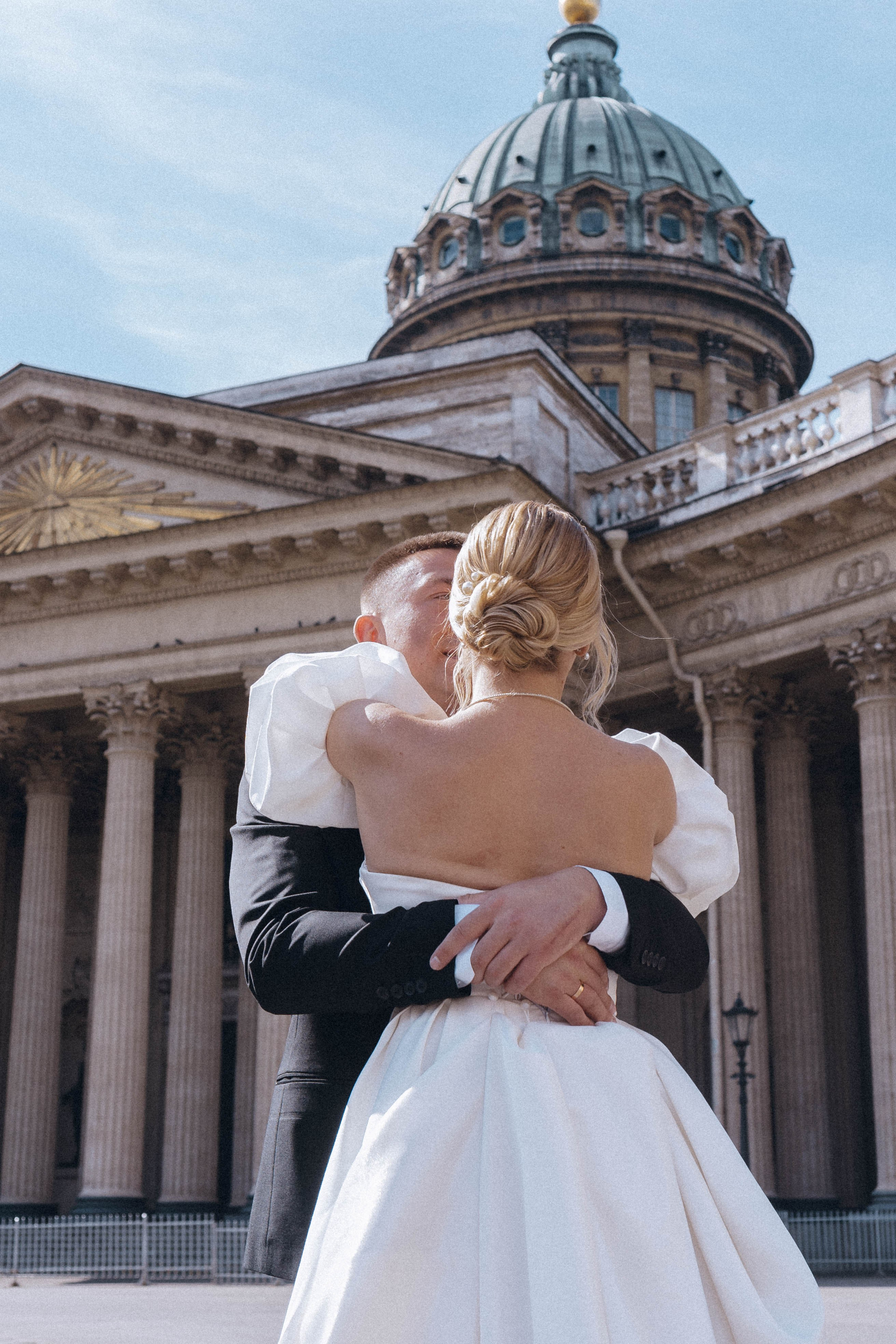 СВАДЕНБНАЯ СЬЕМКА НА КАТЕРЕ ПО КАНАЛАМ САНКТ-ПЕТЕРБУРГА И В АКВАТОРИИ НЕВЫ. Профессиональный фотограф, Санкт-Петербург — Виктория Богомолова