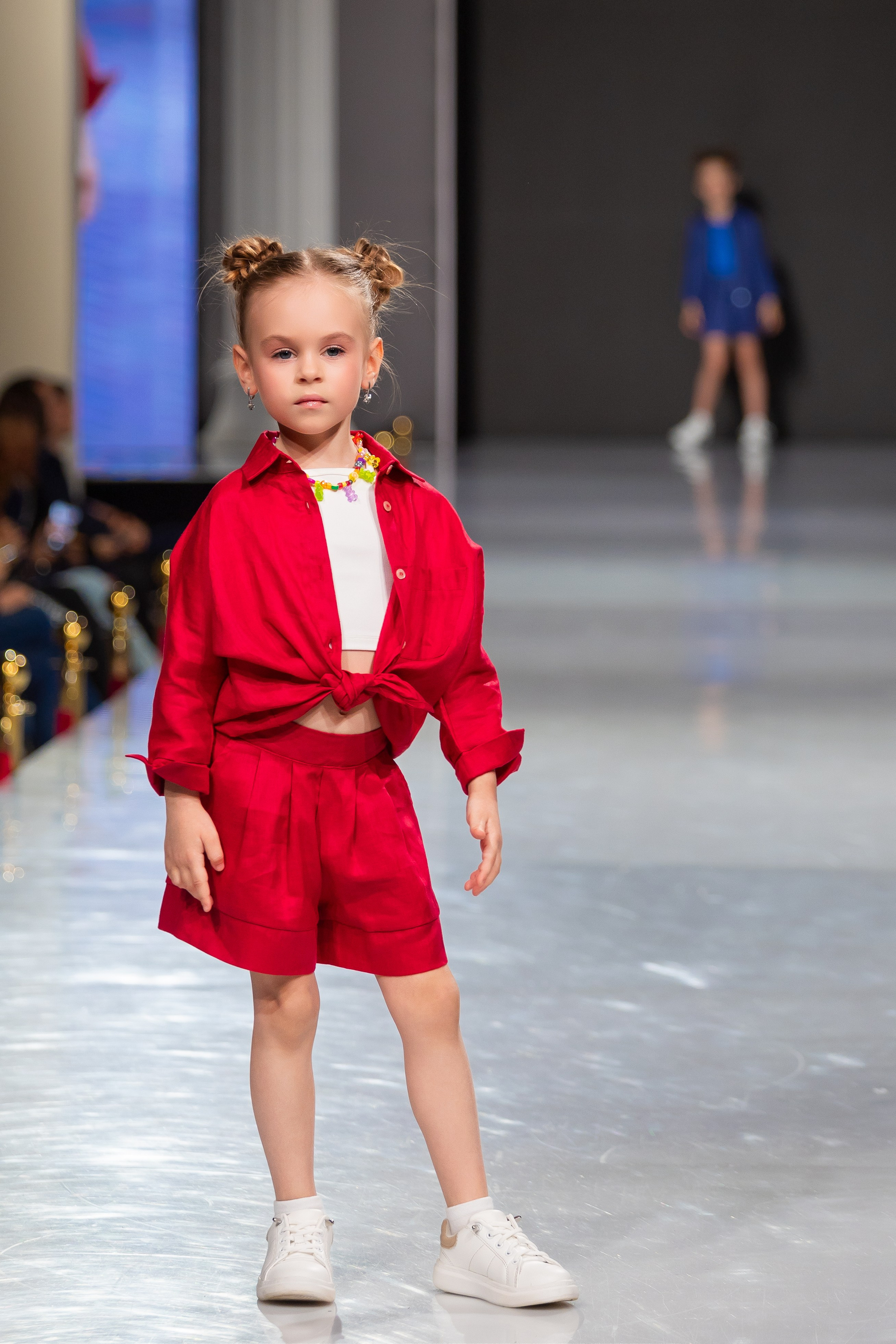 Estet Fashion Week. Photomantis