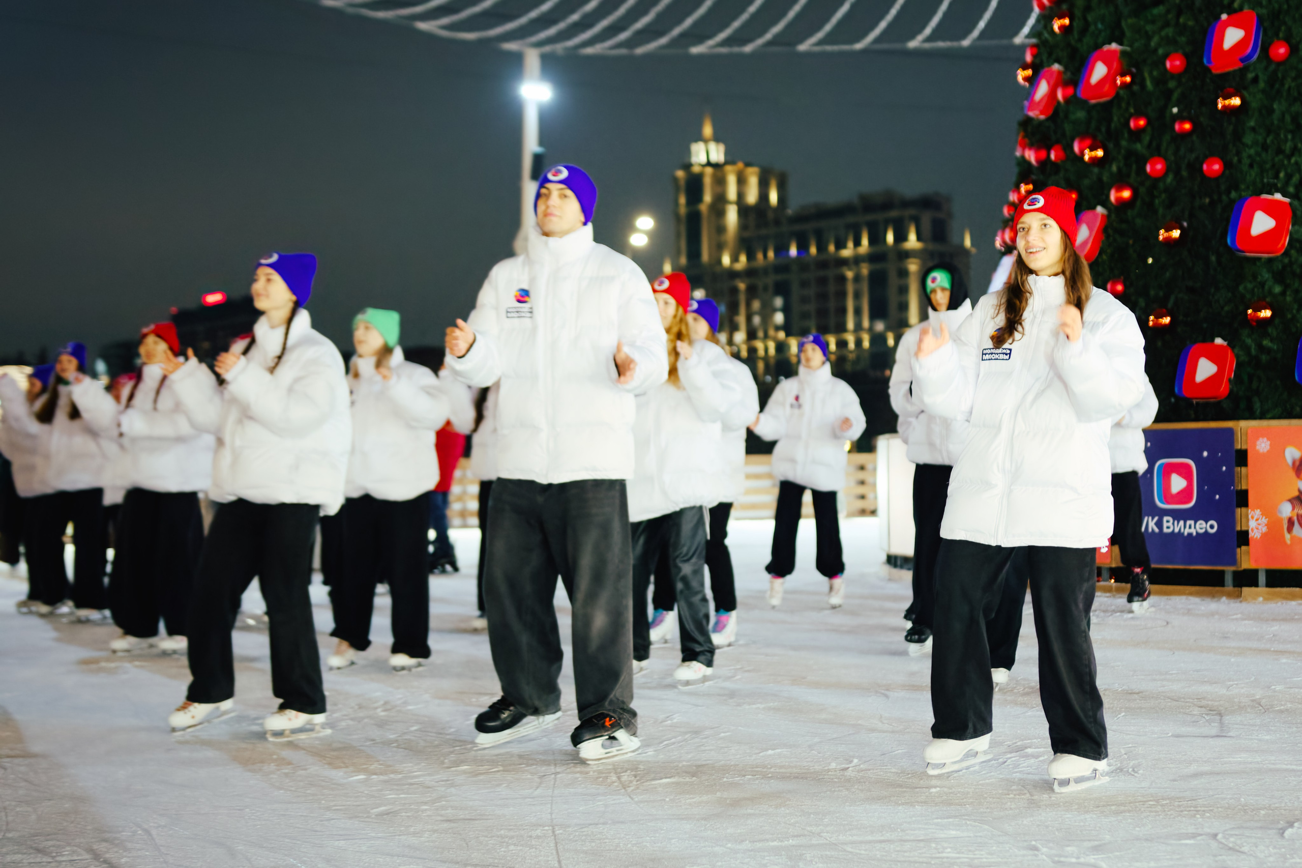 Открытие городских катков. Шилов Арсений — репортажный фотограф в Москве