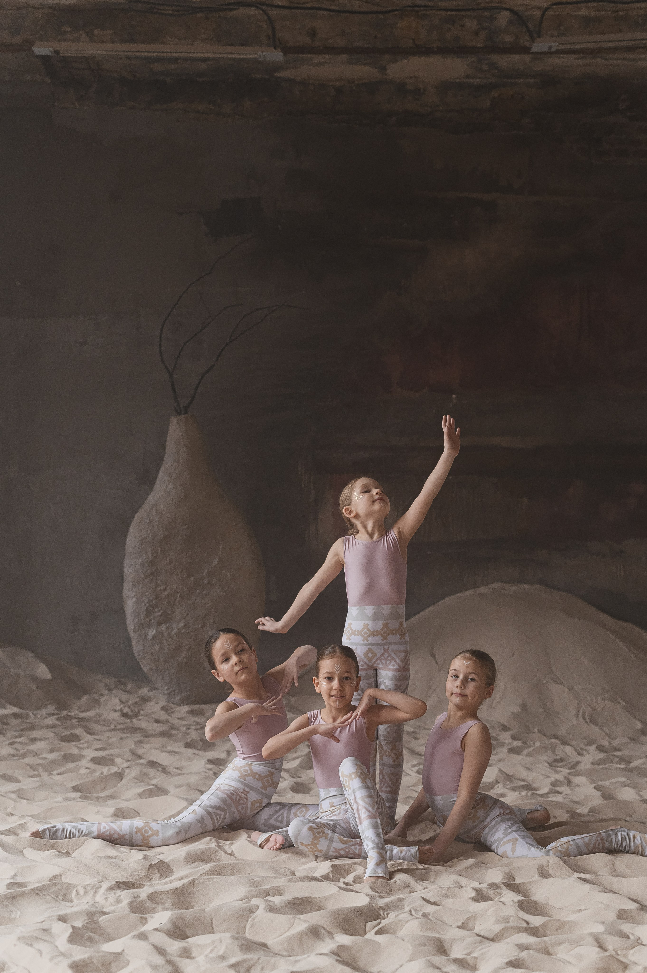 ВВЕРХ ДНОМ. SAND. Профессиональный репортажный, коммерческий фотограф в Санкт-Петербурге