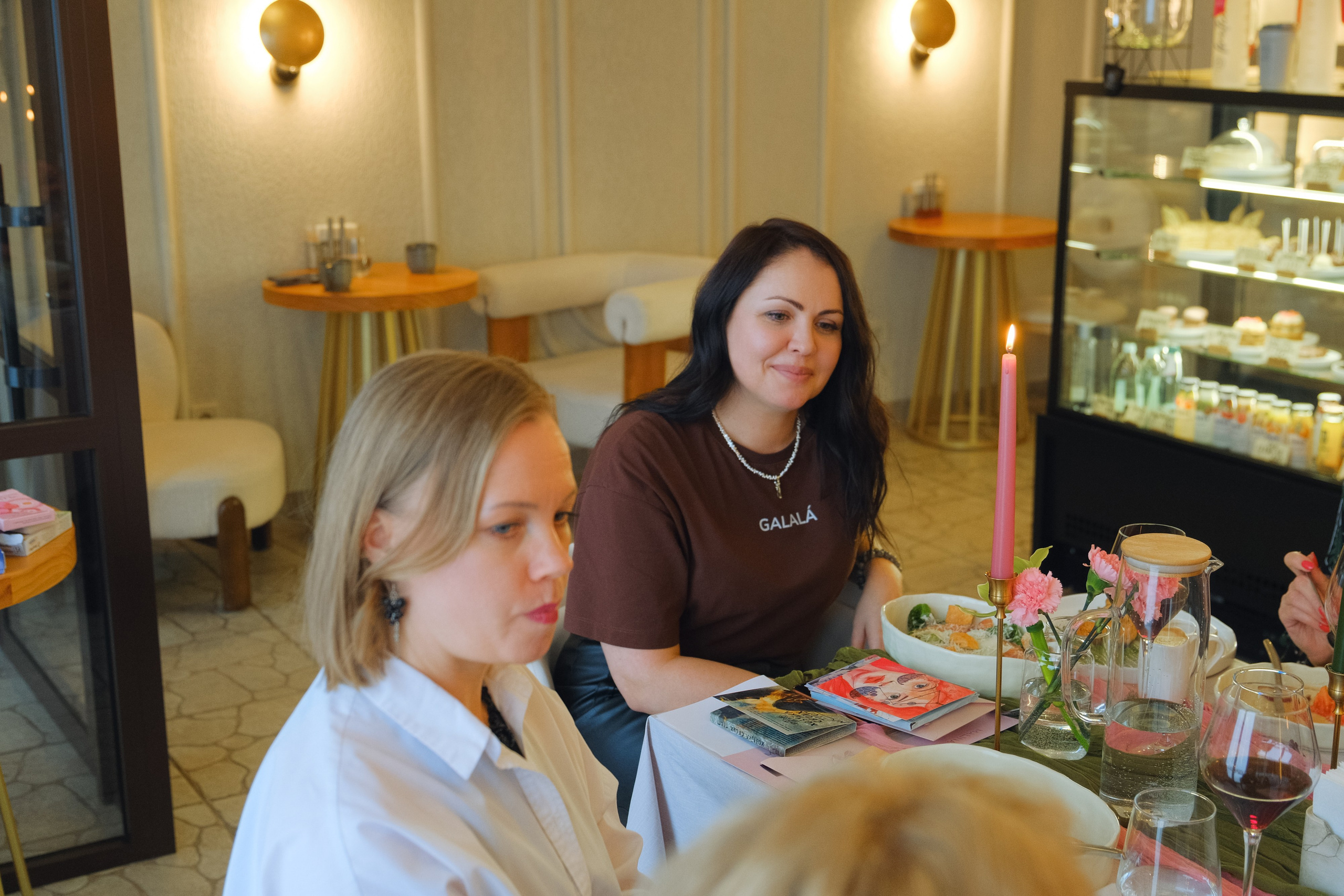 Девичник в кафе Im tun. Фотограф Софья Володкина