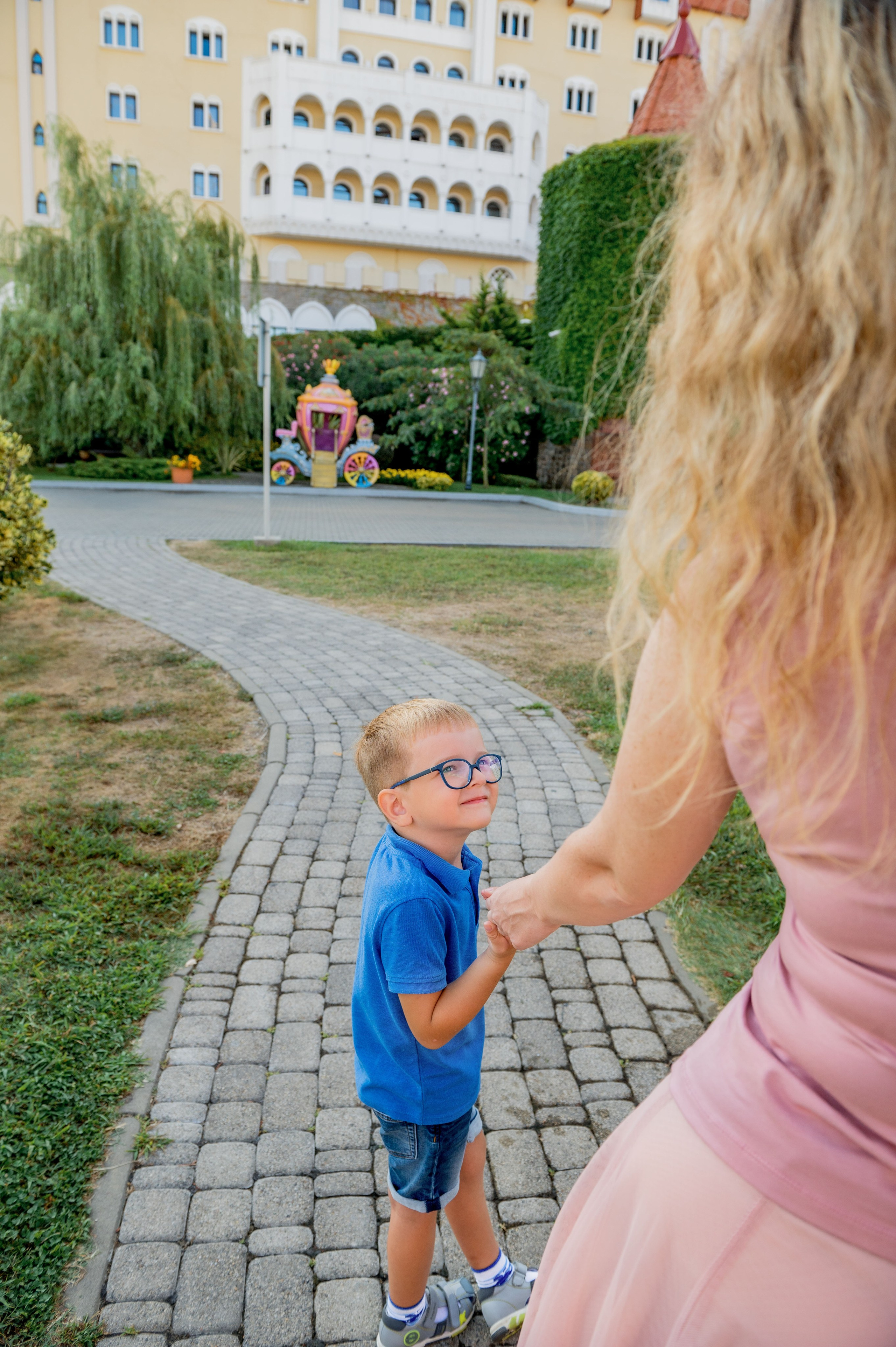 Семейная фотосессия в Сириусе. Фотограф в Сочи, Адлере, Сириусе и на Красной поляне Кушабаева Алёна