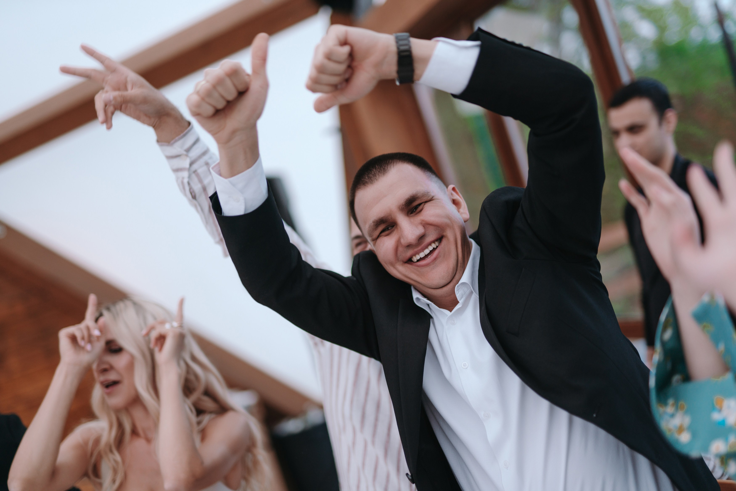 Свадебная фотосессия Радика и Дианы — Уфа, Nesterov Plaza, ЖК Империал, Президент Отель, шатёр М5